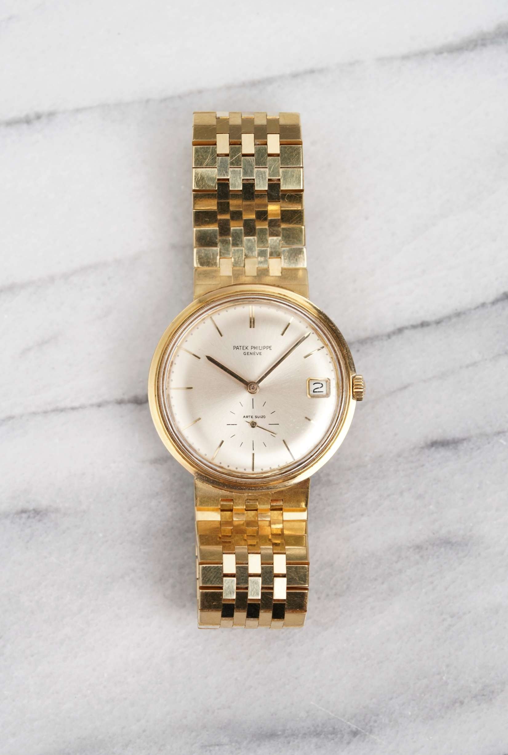 Patek Philippe Calatrava - Arte Suizo Signed