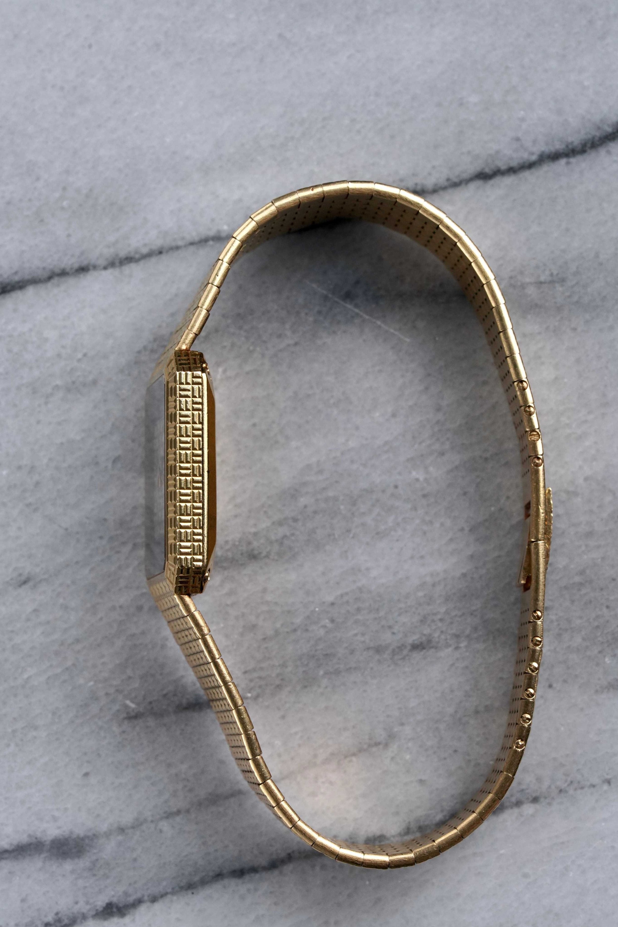 Piaget 7141 - 18K Yellow Gold