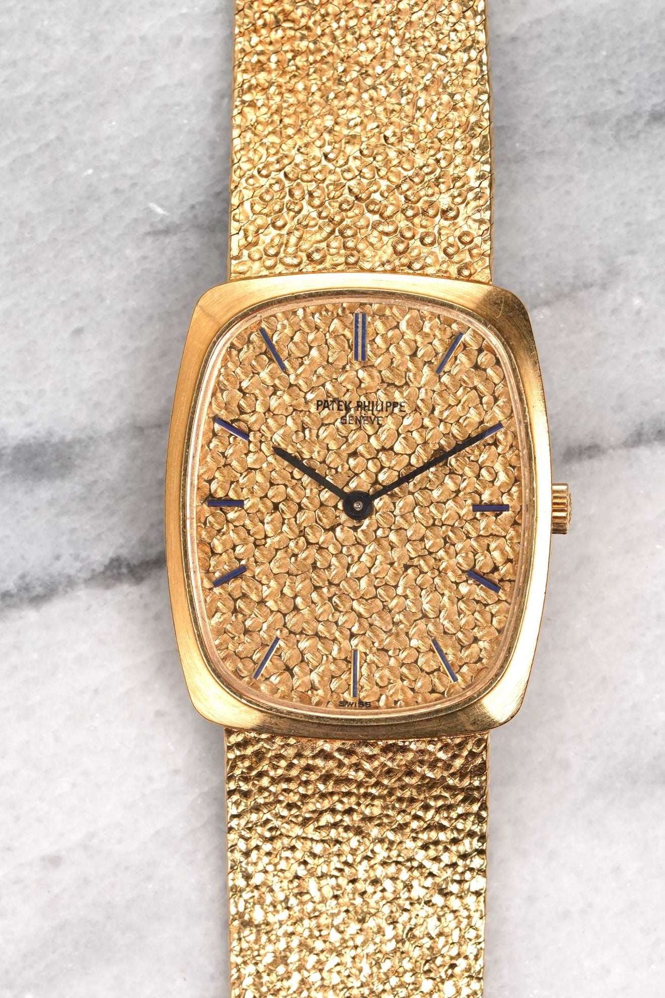 Patek Philippe - 18K Yellow Gold Hammer Dial.