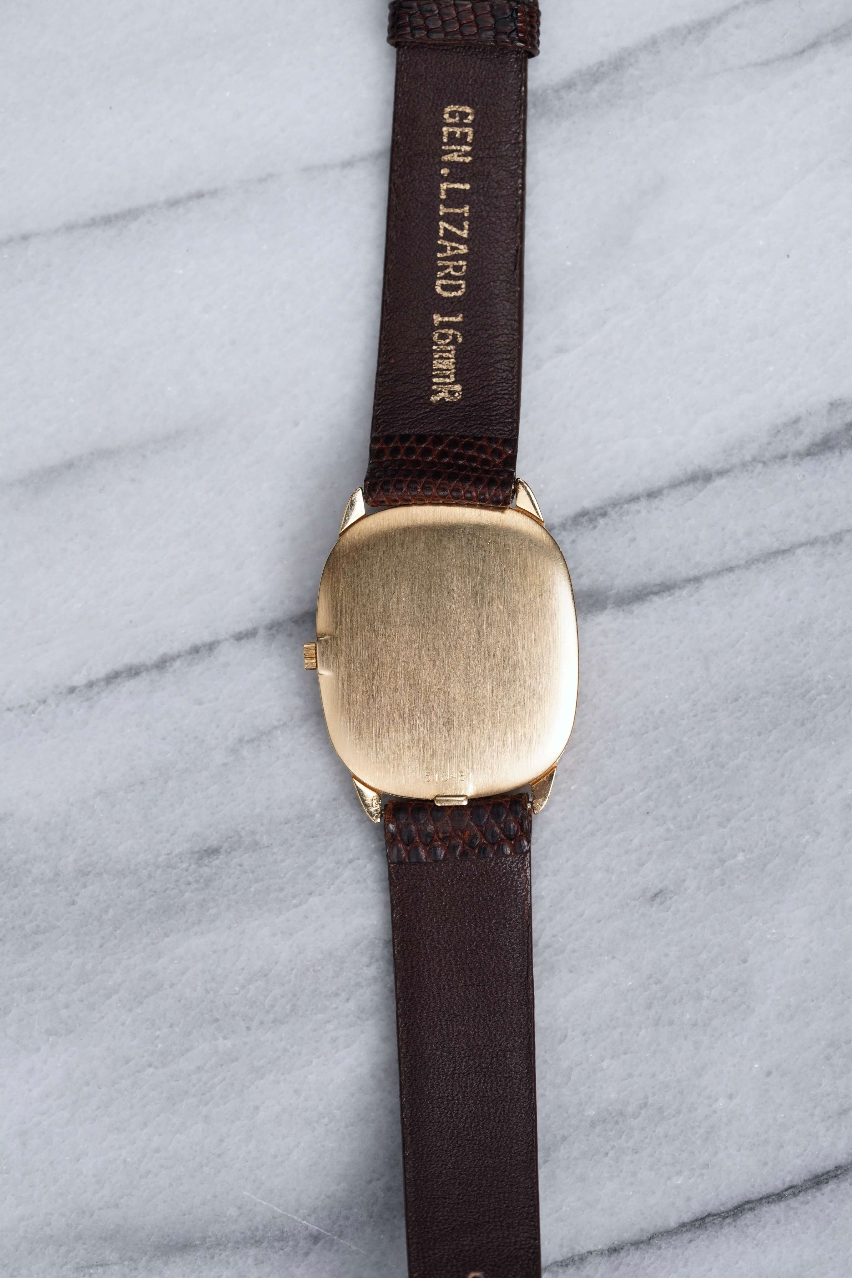 Vacheron Constantin Tank - 18K Yellow Gold.