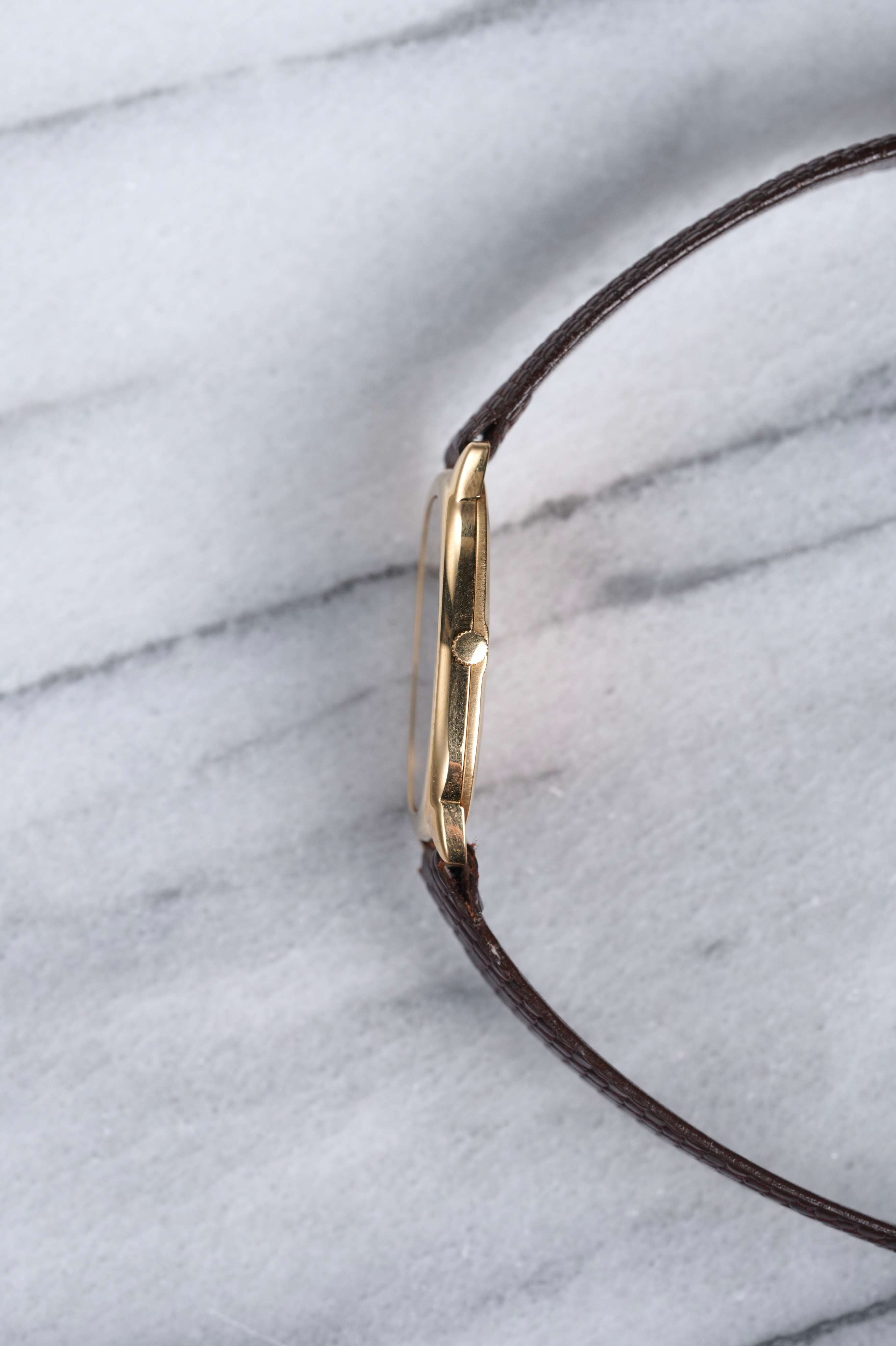 Vacheron Constantin Tank - 18K Yellow Gold.