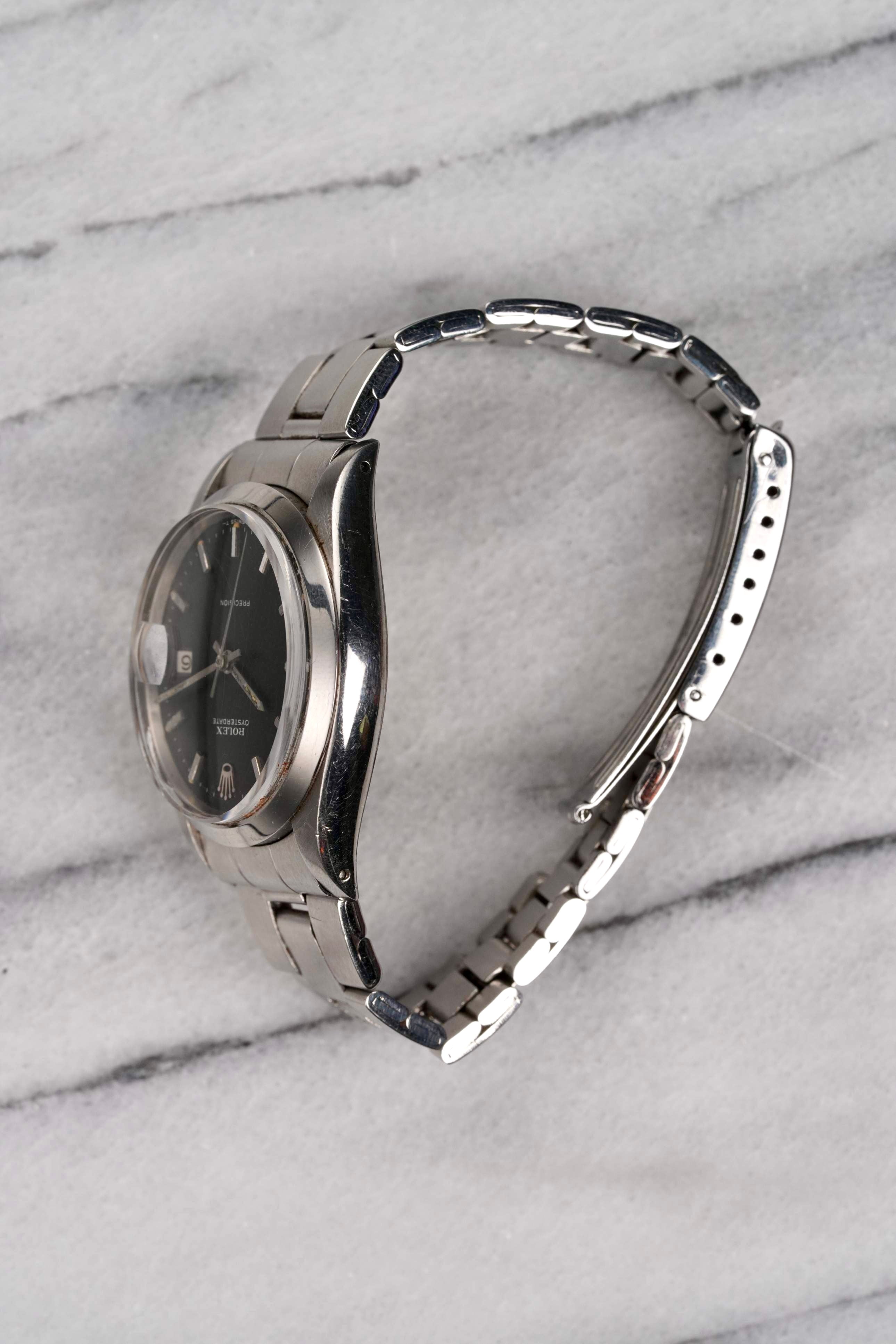 Rolex Oysterdate 6694 - Black Dial