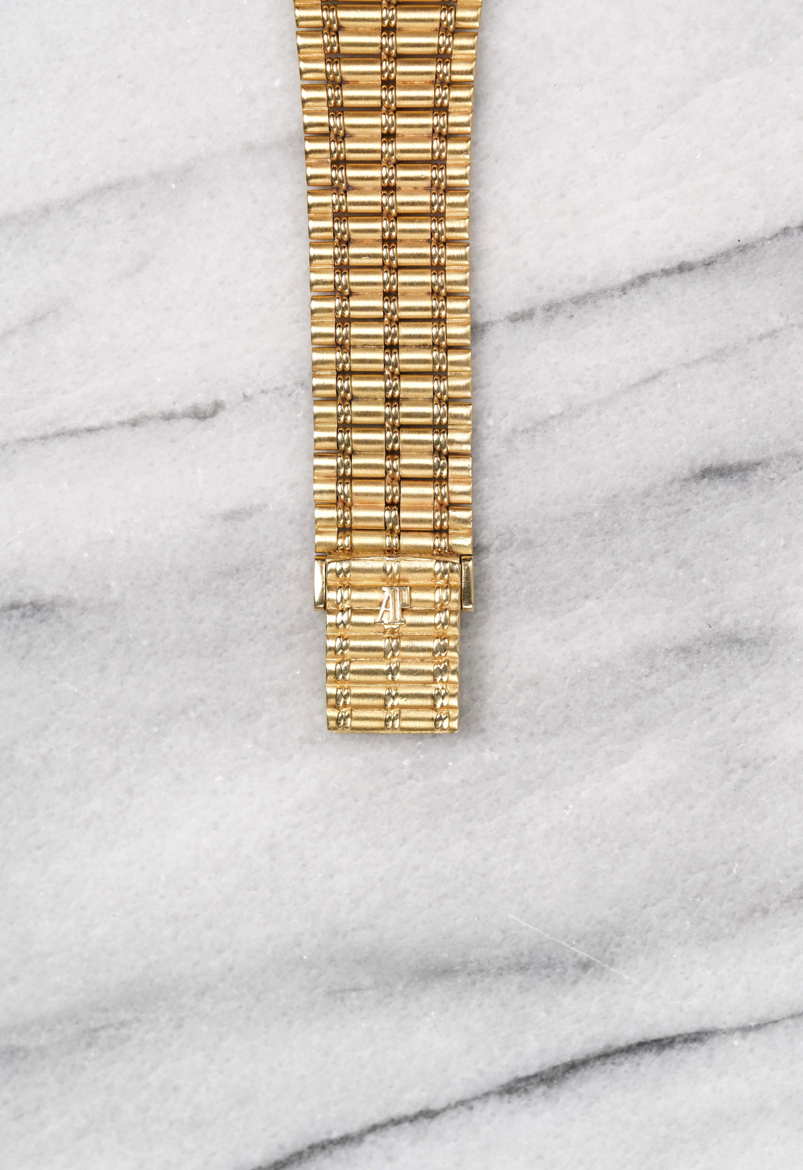 Audemars Piguet Bamboo - 18K Yellow Gold