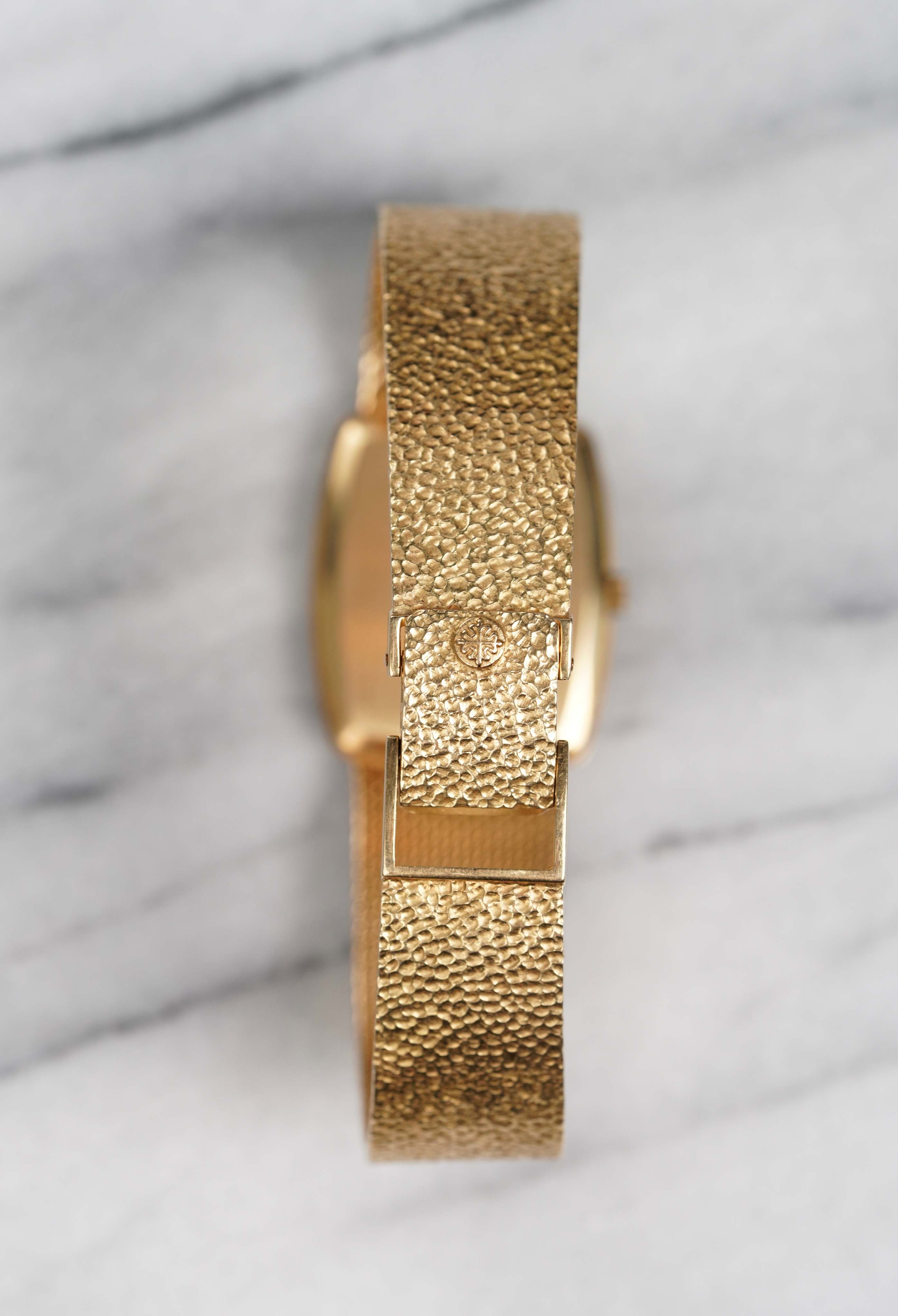 Patek Philippe - 18K Yellow Gold
