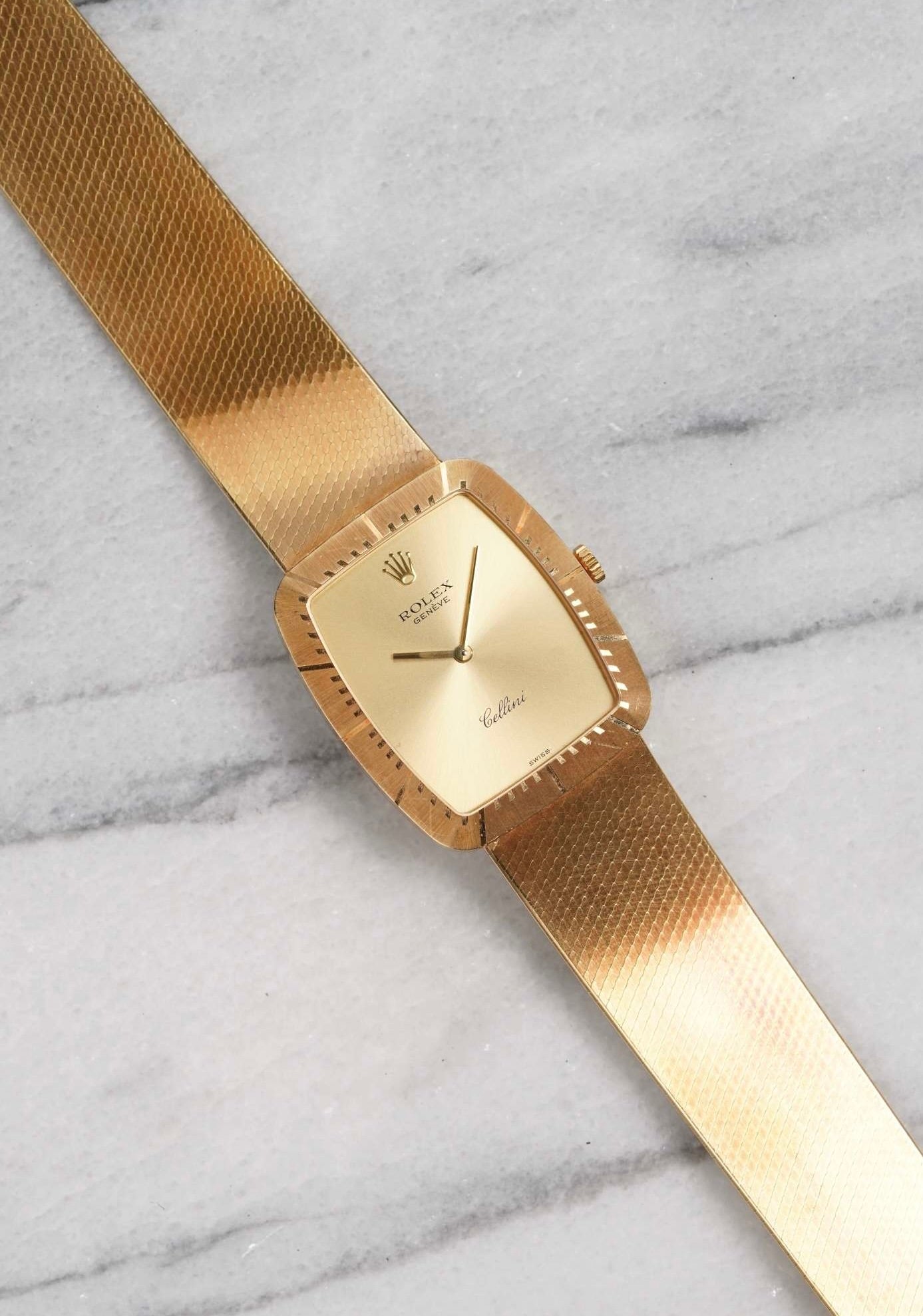 Rolex Cellini 4322 - 18K Yellow Gold