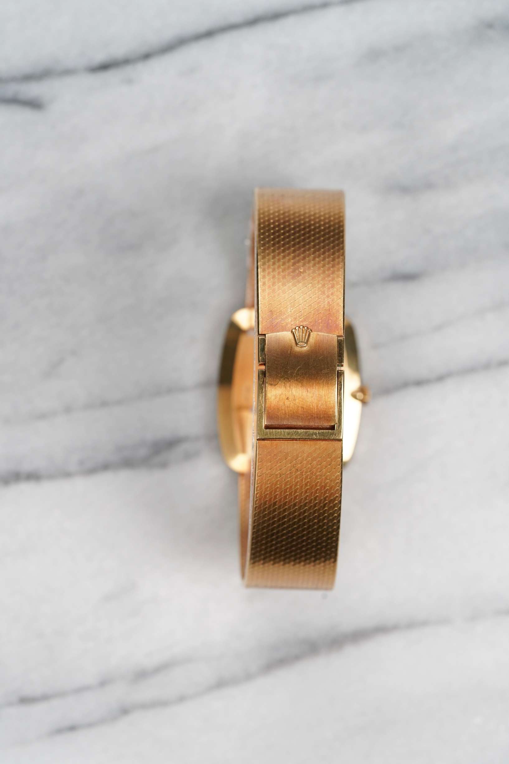 Rolex Cellini 4322 - 18K Yellow Gold