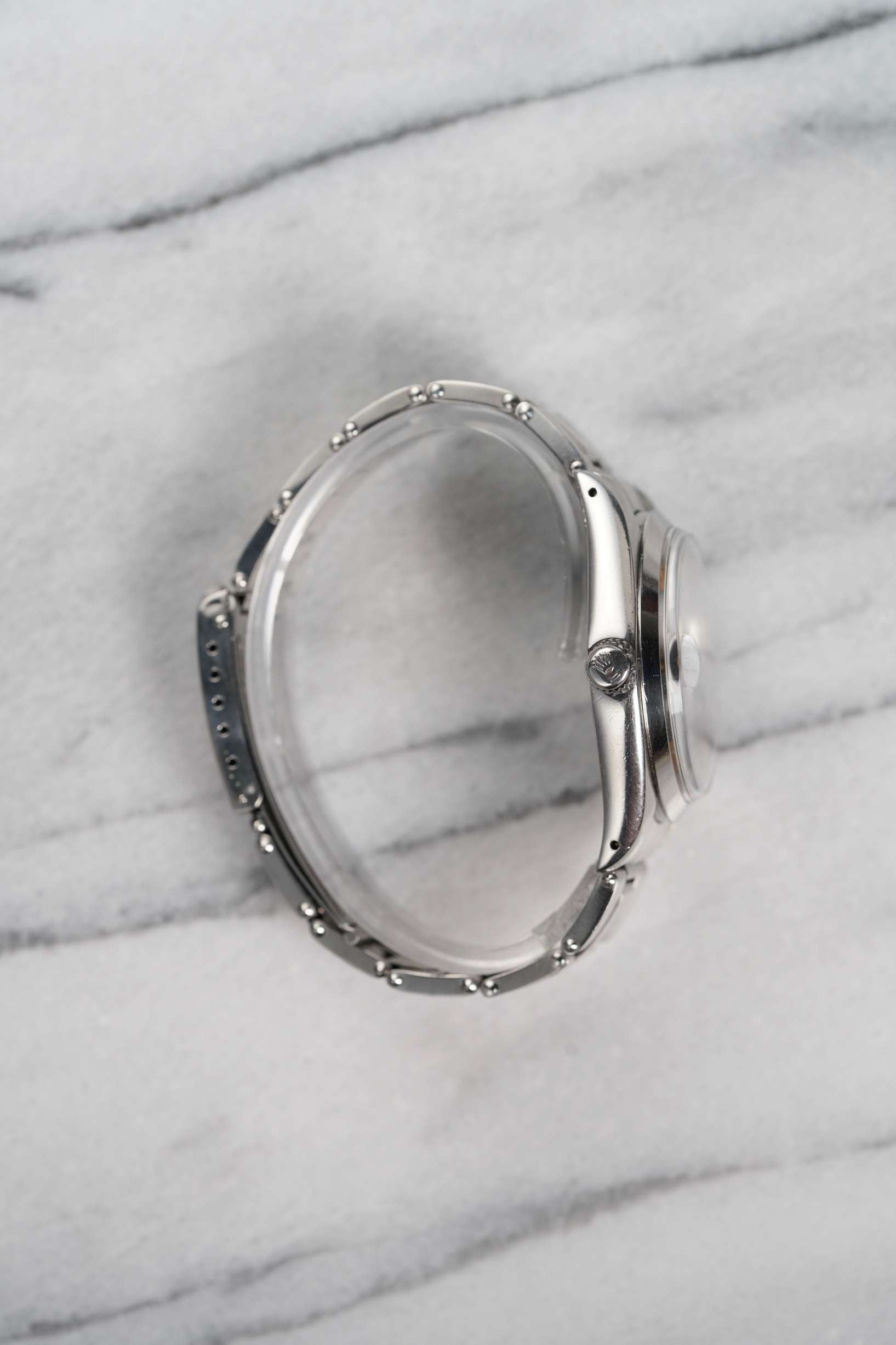 Rolex Oysterdate 6694 - Black Dial