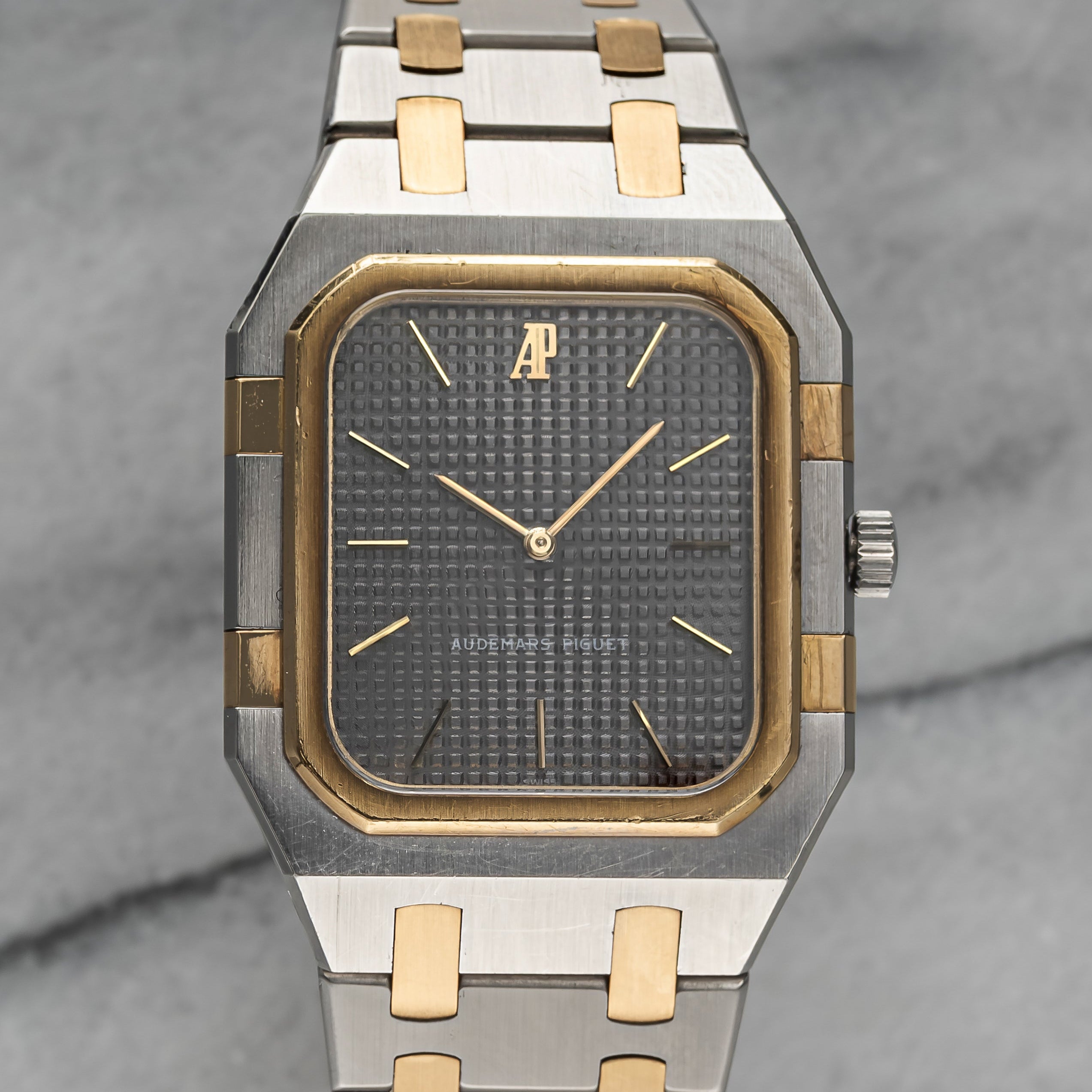 Audemars Piguet – 66009SA