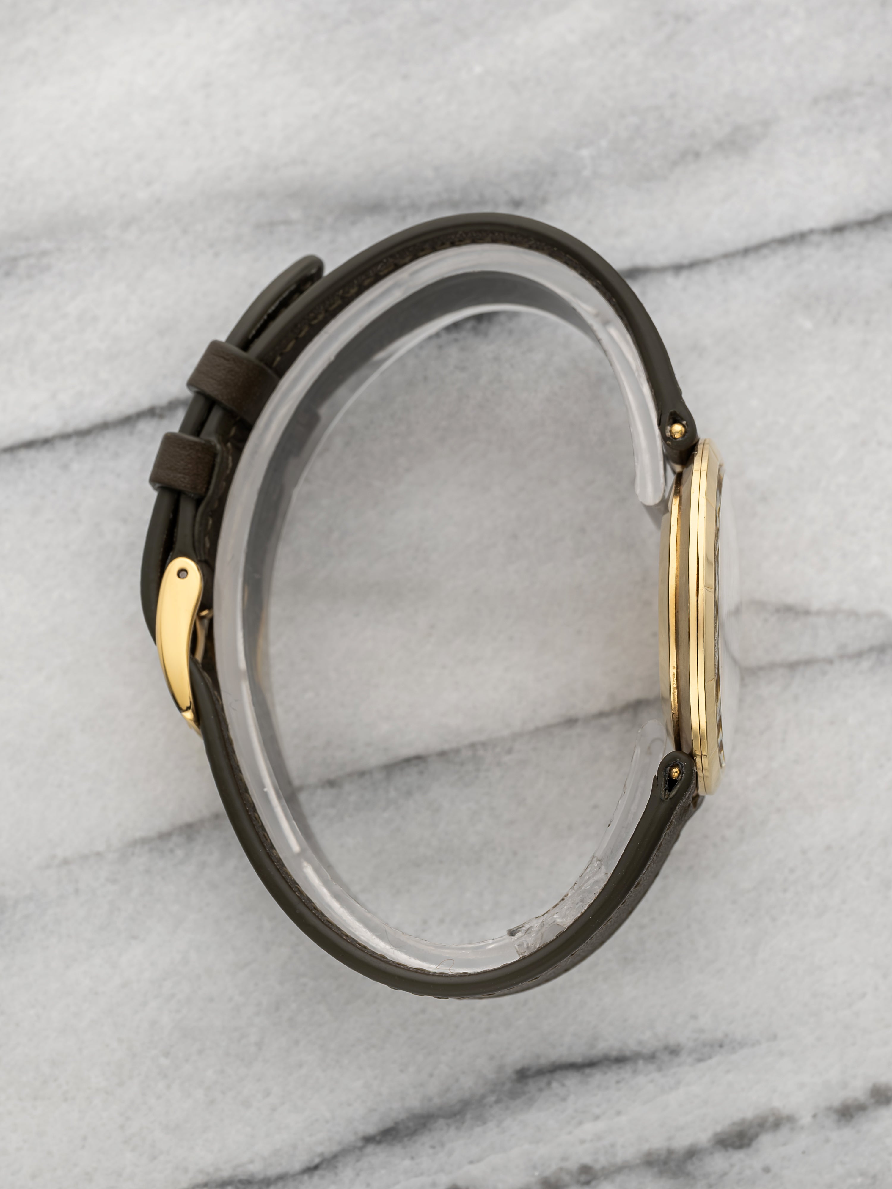 1960s Patek Philippe Calatrava 3459 18K Yellow Gold White Dial Manual 32mm