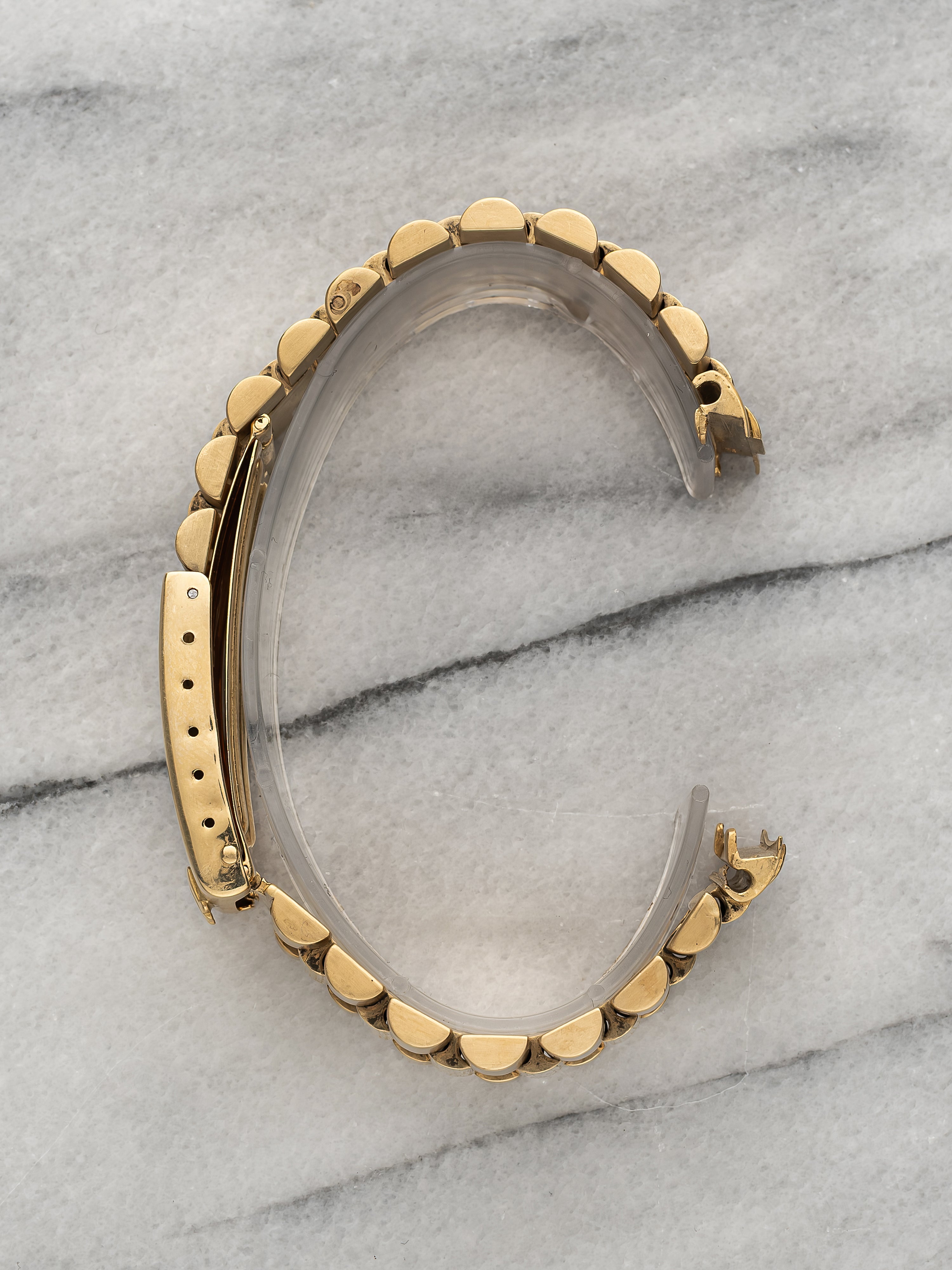 Rolex 1811 - 18k Yellow Florentine