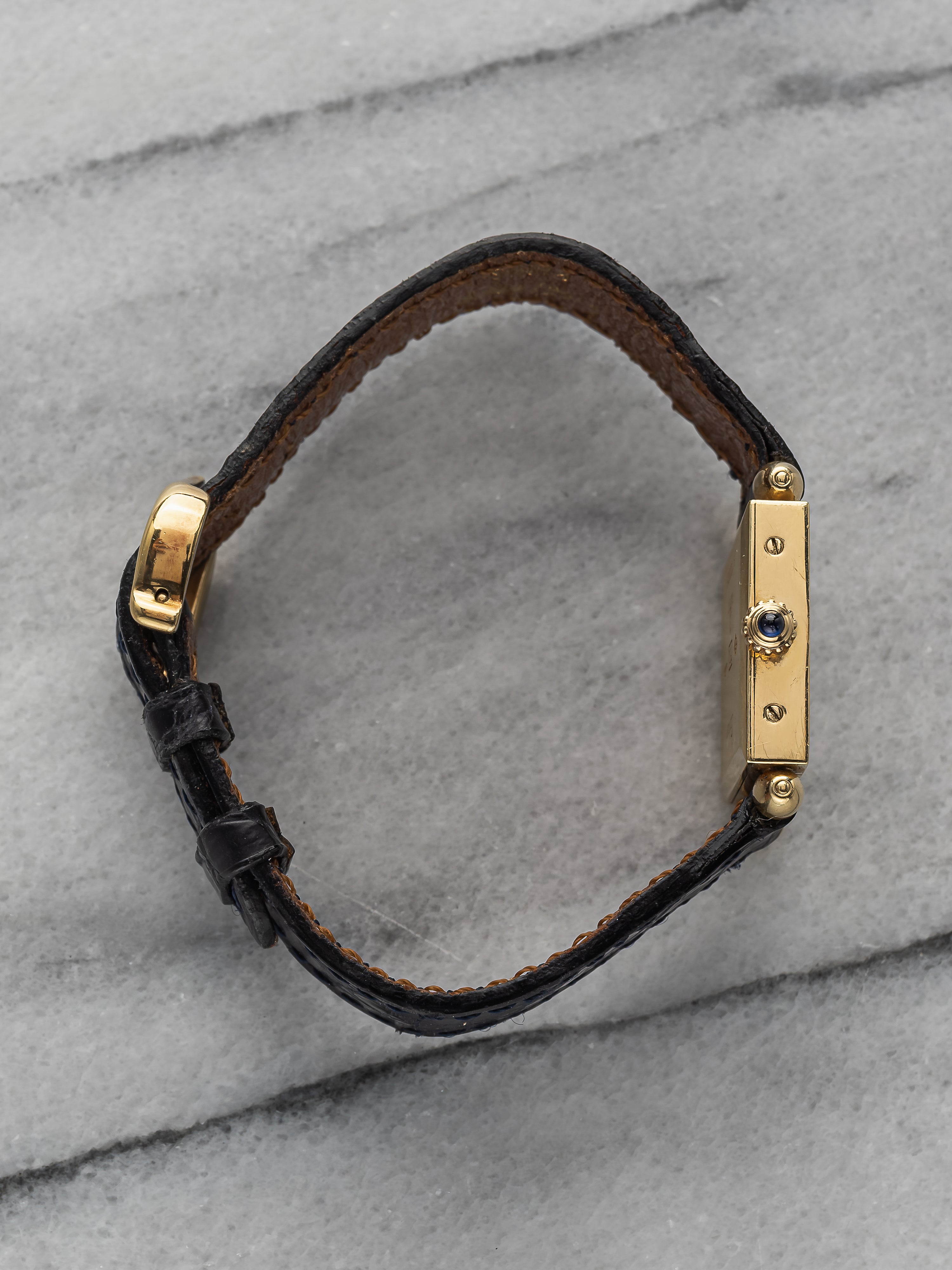 Cartier Tank Obus - 18K Yellow Gold