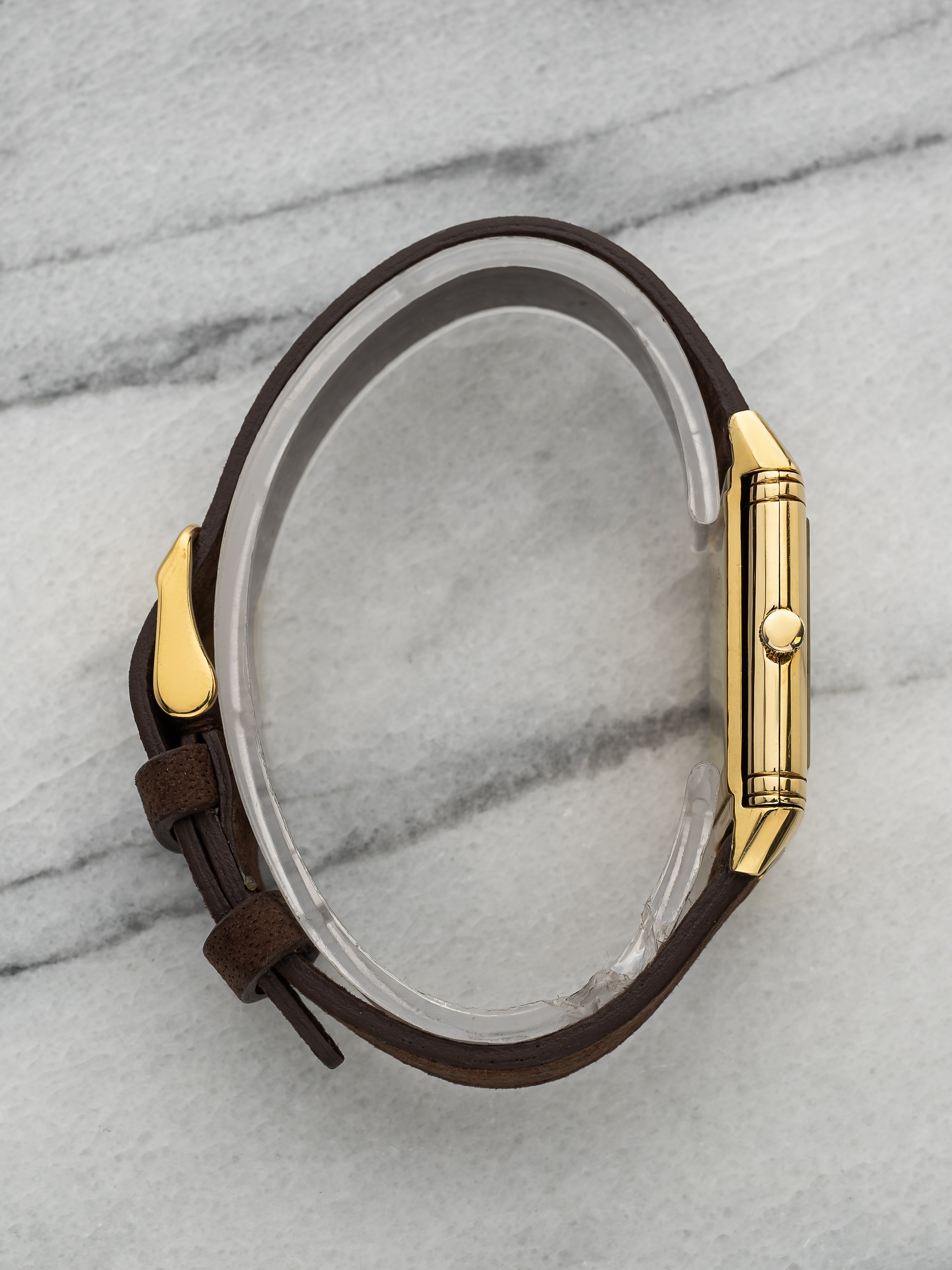 Jaeger-LeCoultre Reverso Chaumet Retailer Signature – 18K Yellow Gold Cream Dial