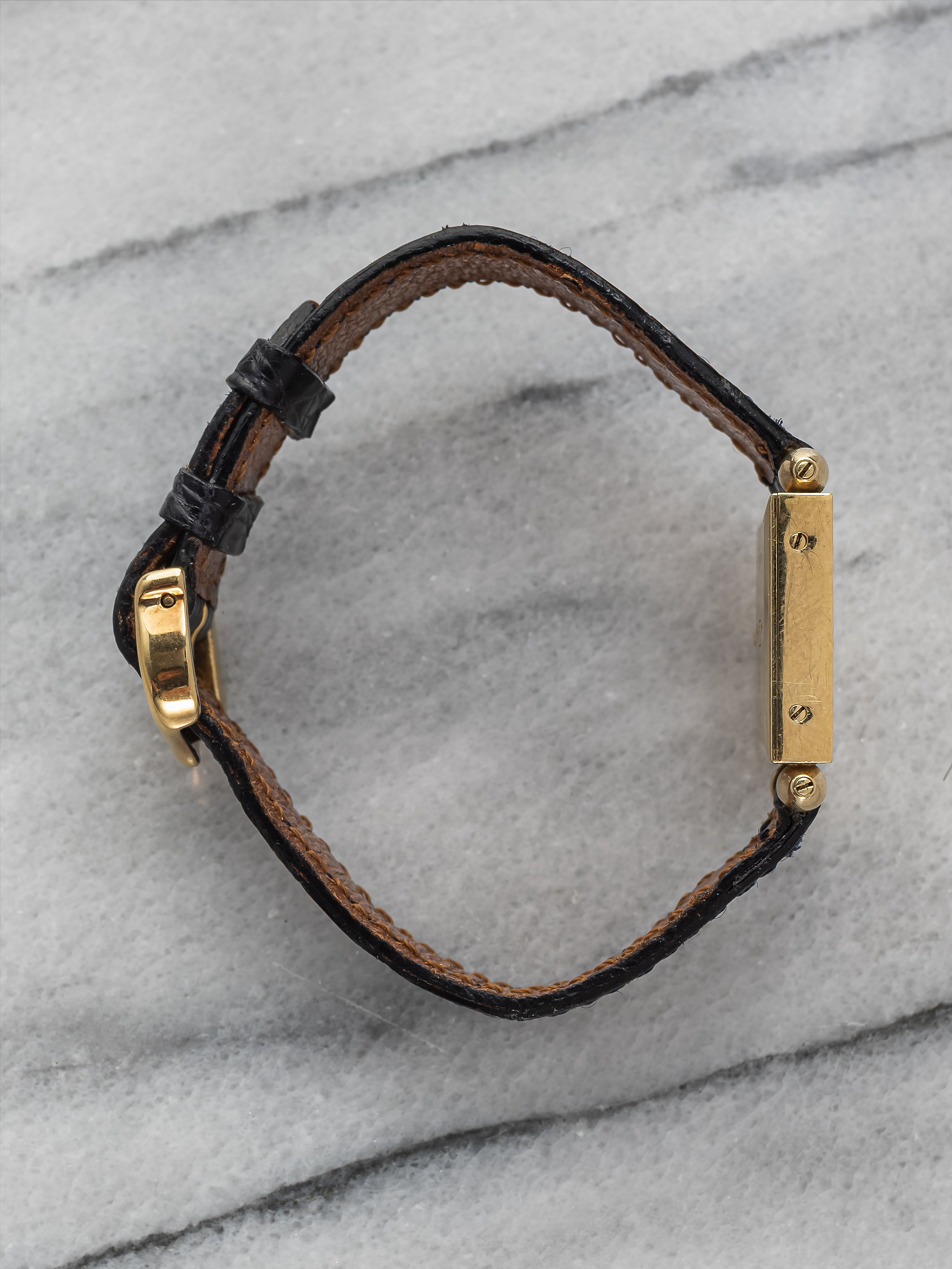 Cartier Tank Obus - 18K Yellow Gold