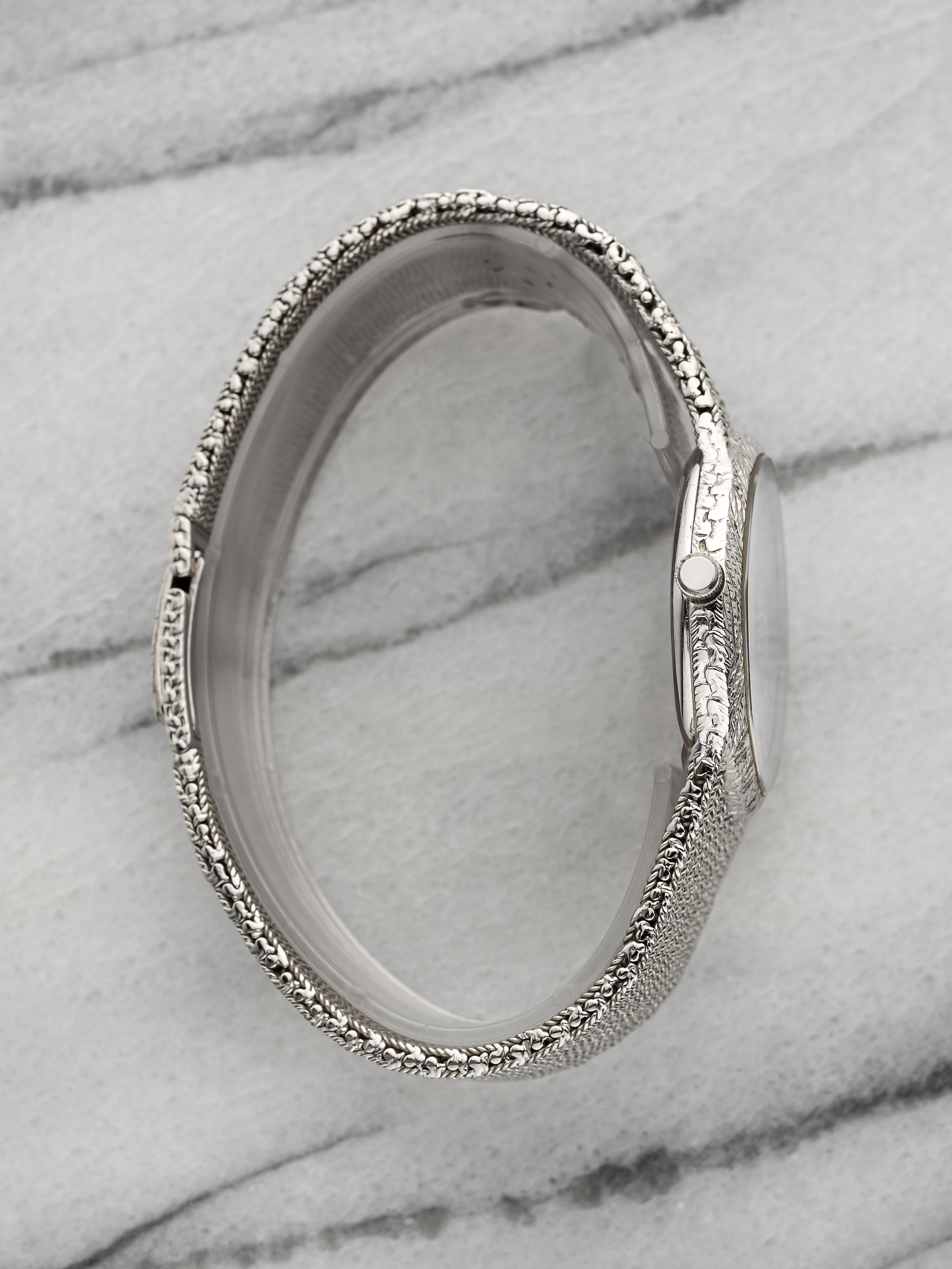 Audemars Piguet 14720BC – White Gold Integrated Lapis Lazuli Dial