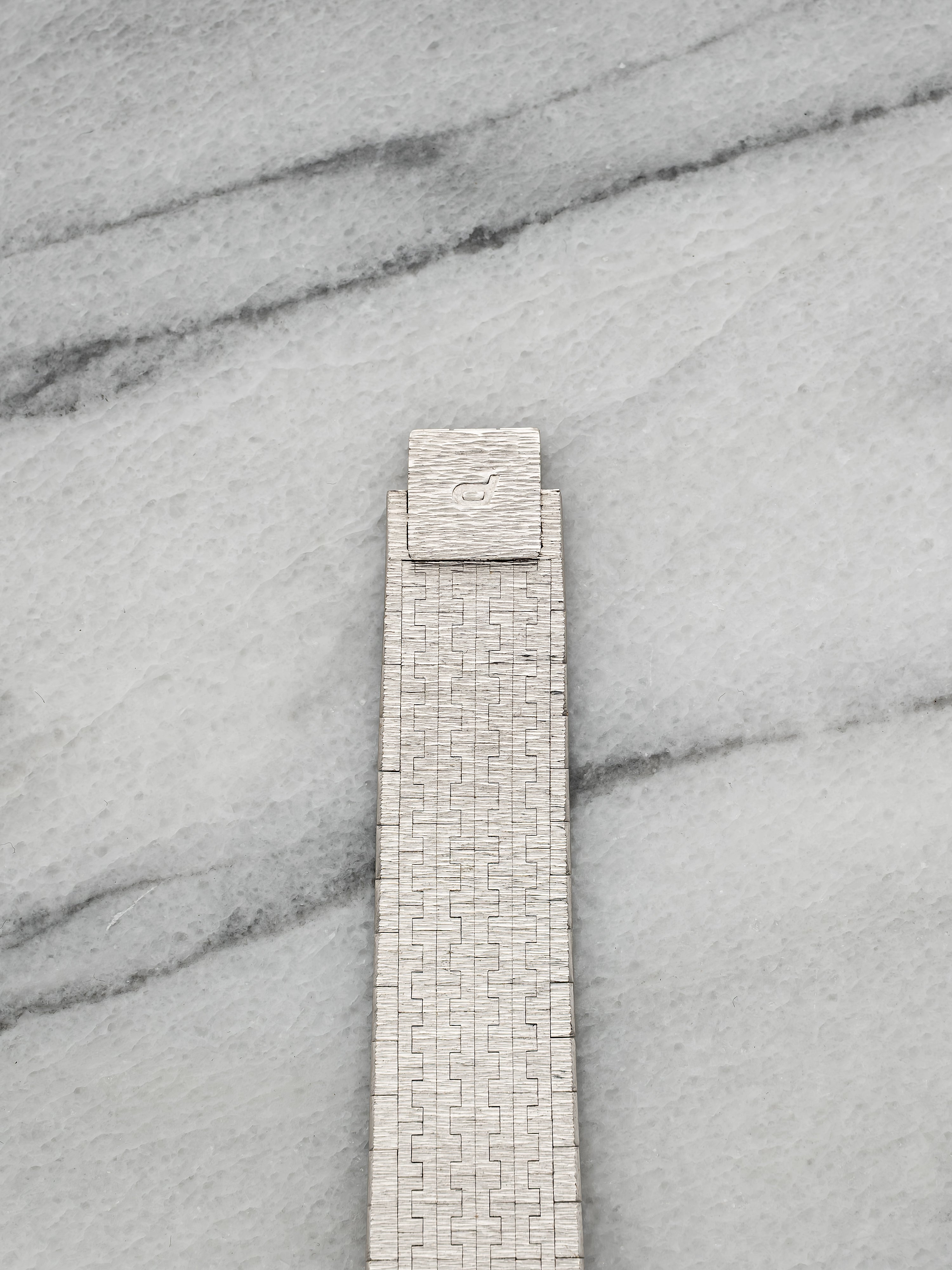 Piaget 14720BC – White Gold Integrated Lapis Lazuli Dial