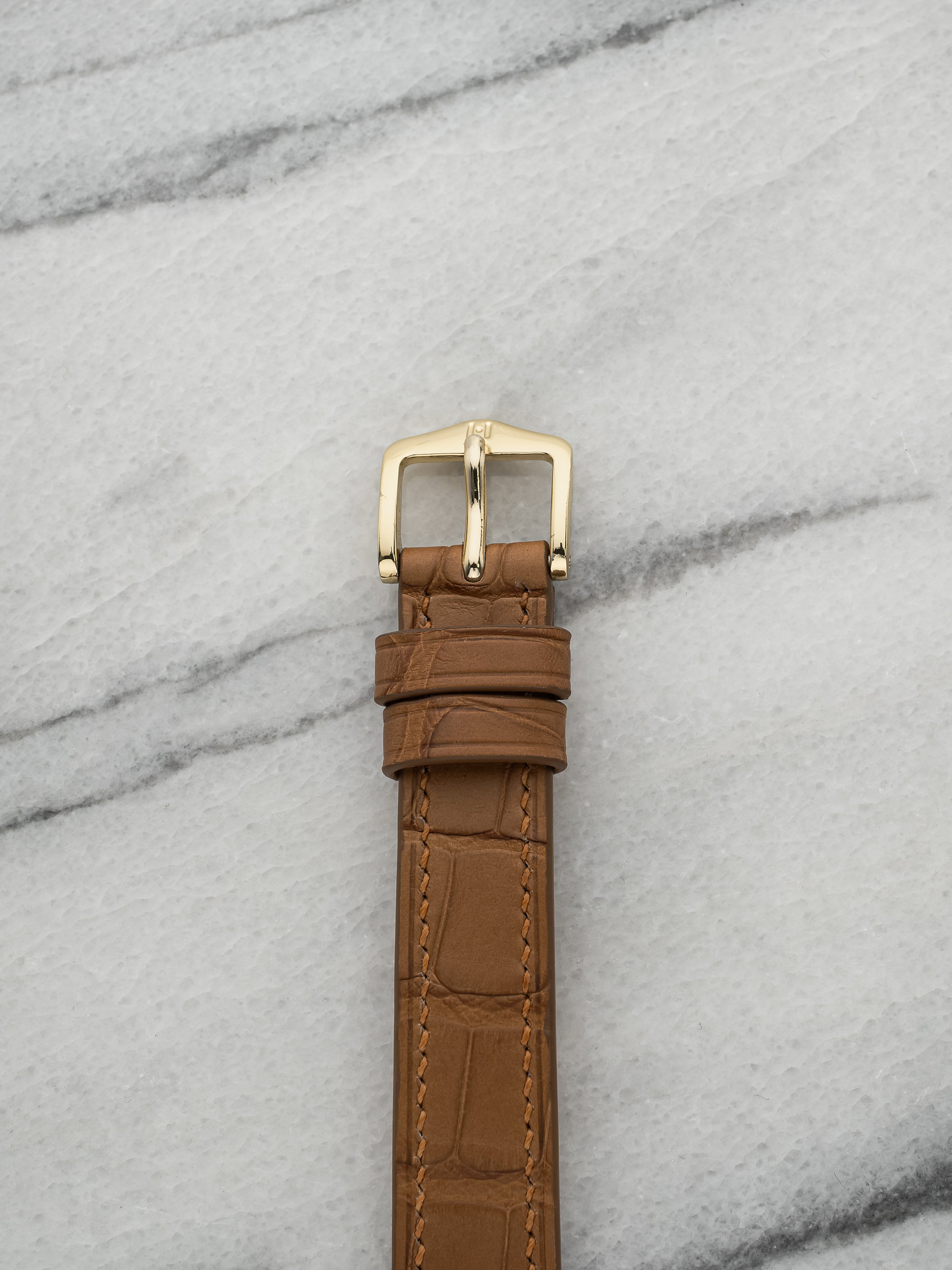 1966 Rolex Lady Datejust 6516 – 18K Yellow Gold Wood Dial