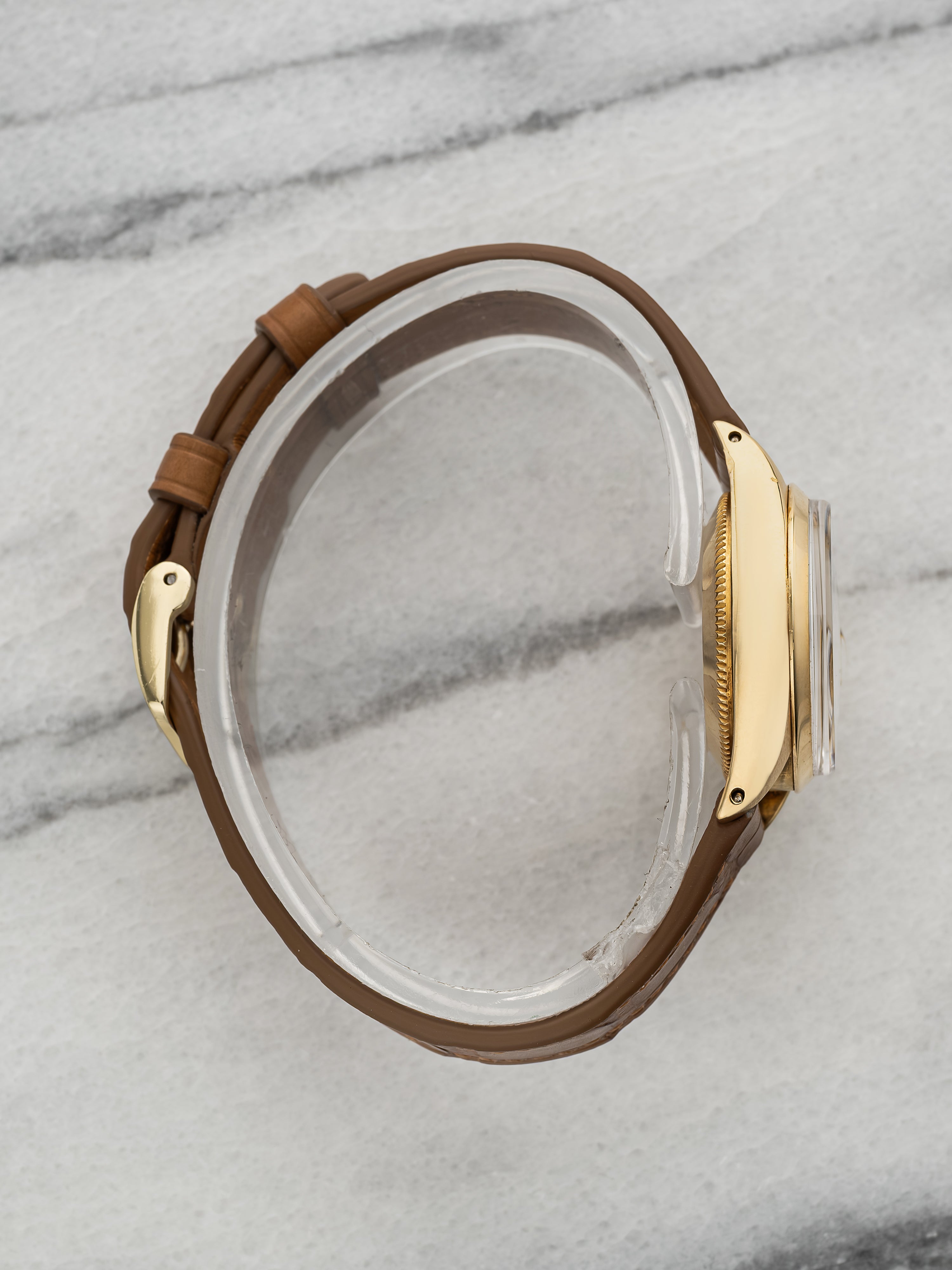 1966 Rolex Lady Datejust 6516 – 18K Yellow Gold Wood Dial