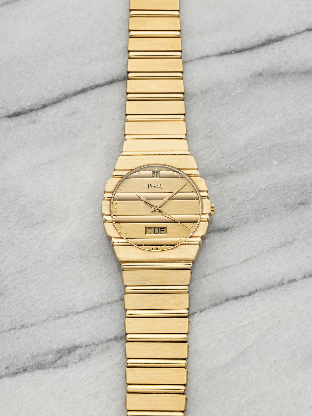 Vintage 1980s Piaget Polo 15562 Day-Date 18K YG Champagne Dial Quartz 32mm