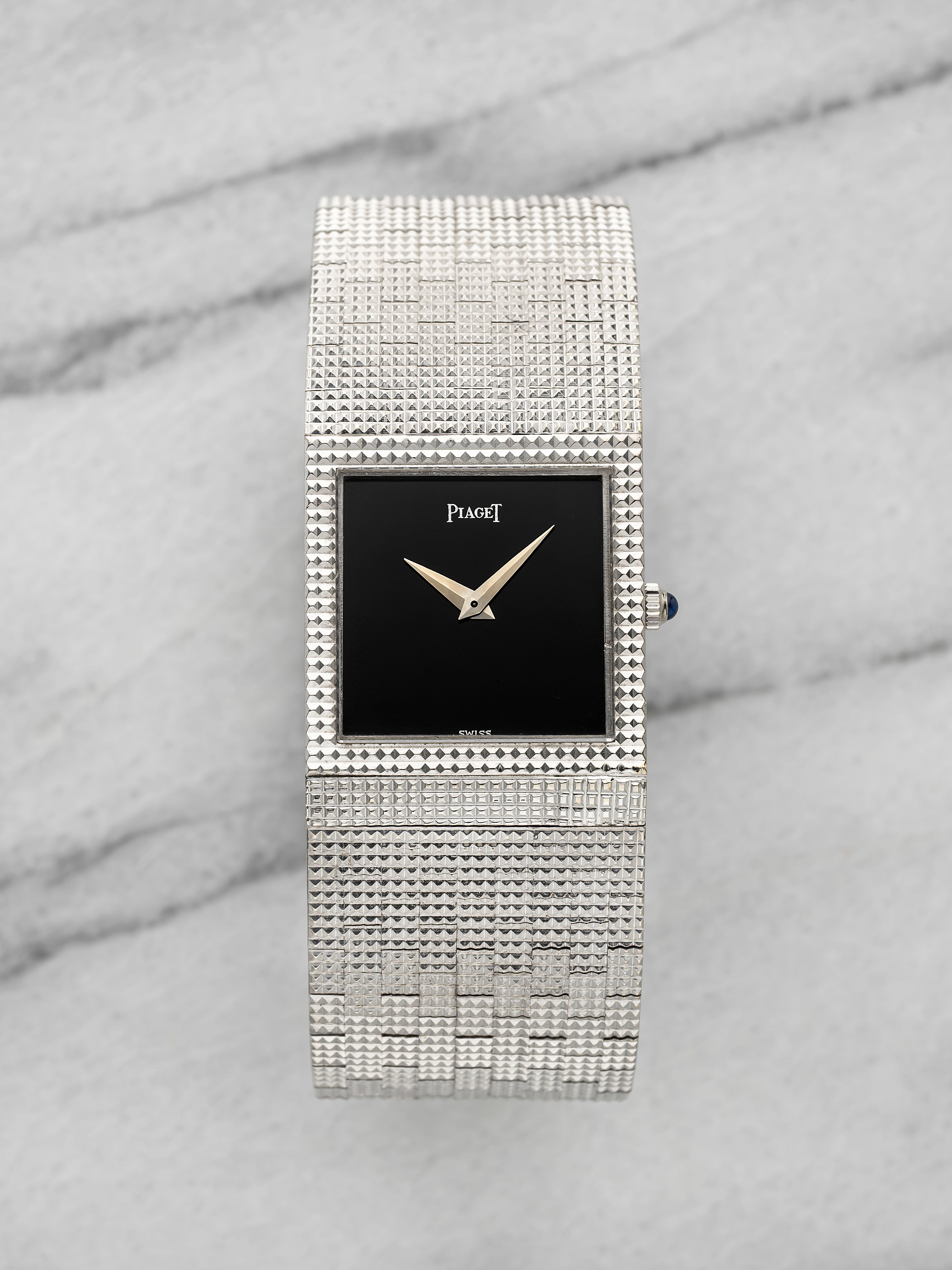 Piaget 9357 18K White Gold Boucheron Hobnail Lacquer Dial Manual 30 mm