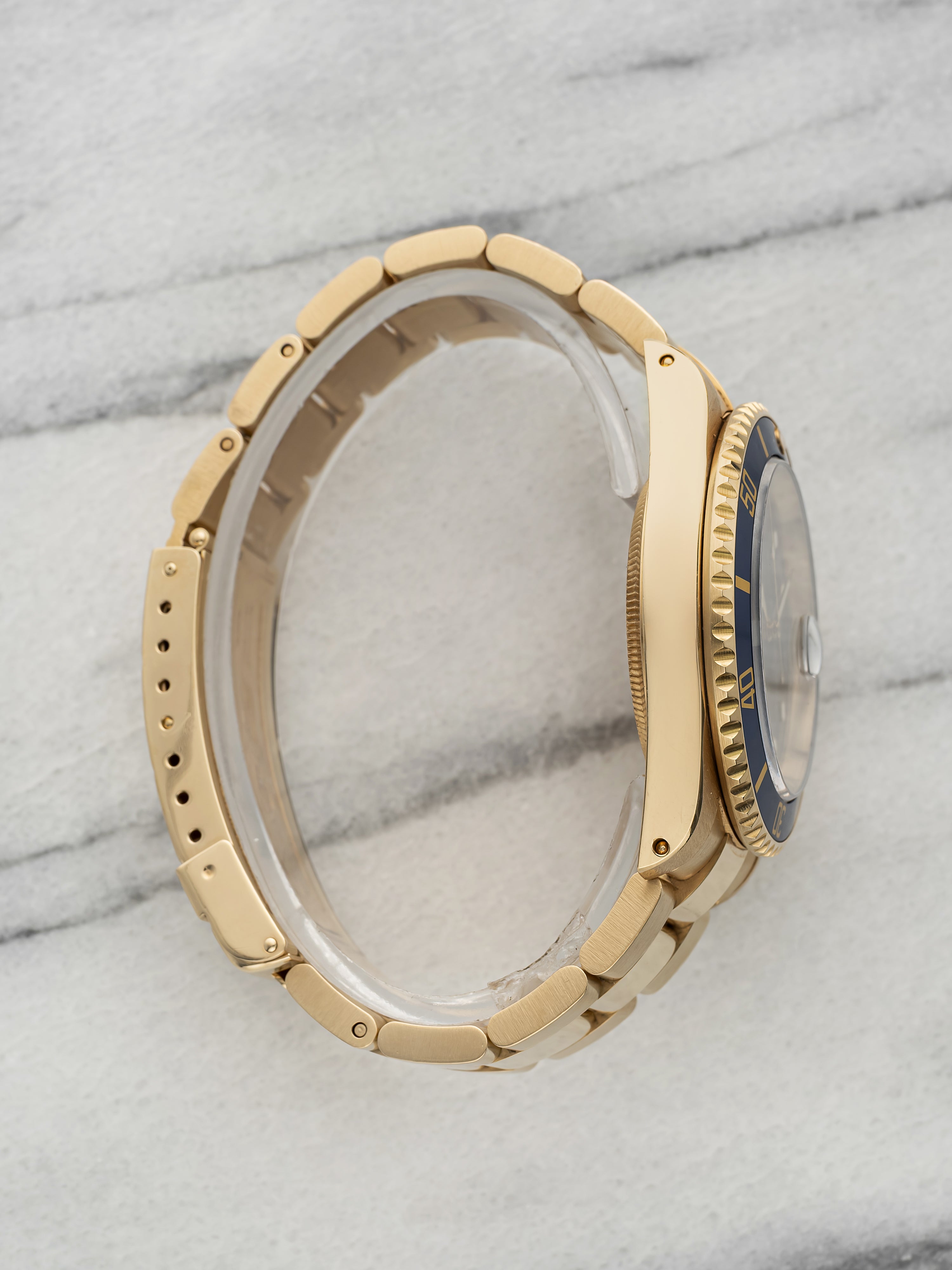 Vintage 1991 Rolex Submariner 16618 18K Yellow Gold Blue Dial Auto 40mm