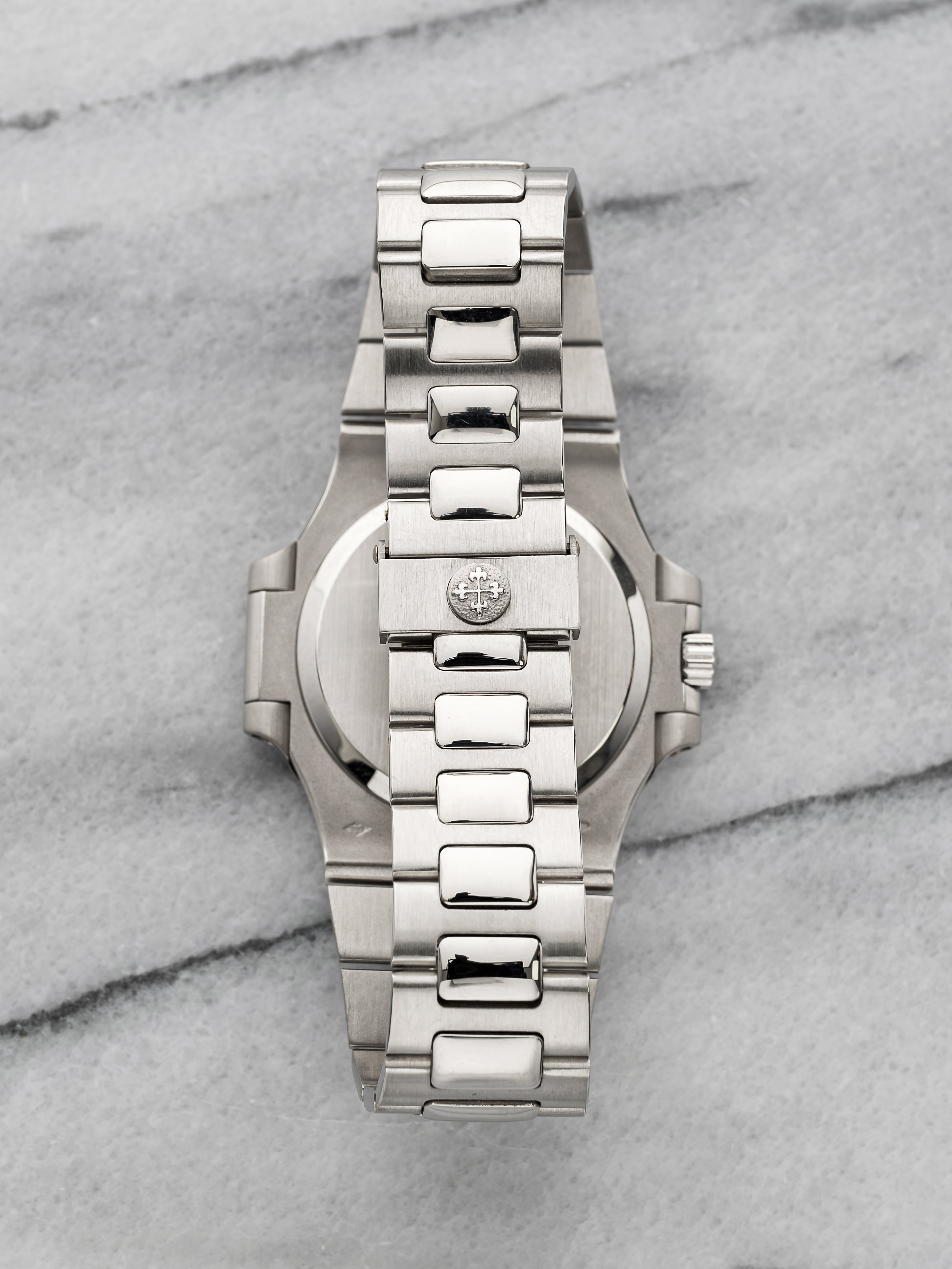 1992 Patek Philippe Nautilus 3800/1P – Platinum Blue Ribbed Dial