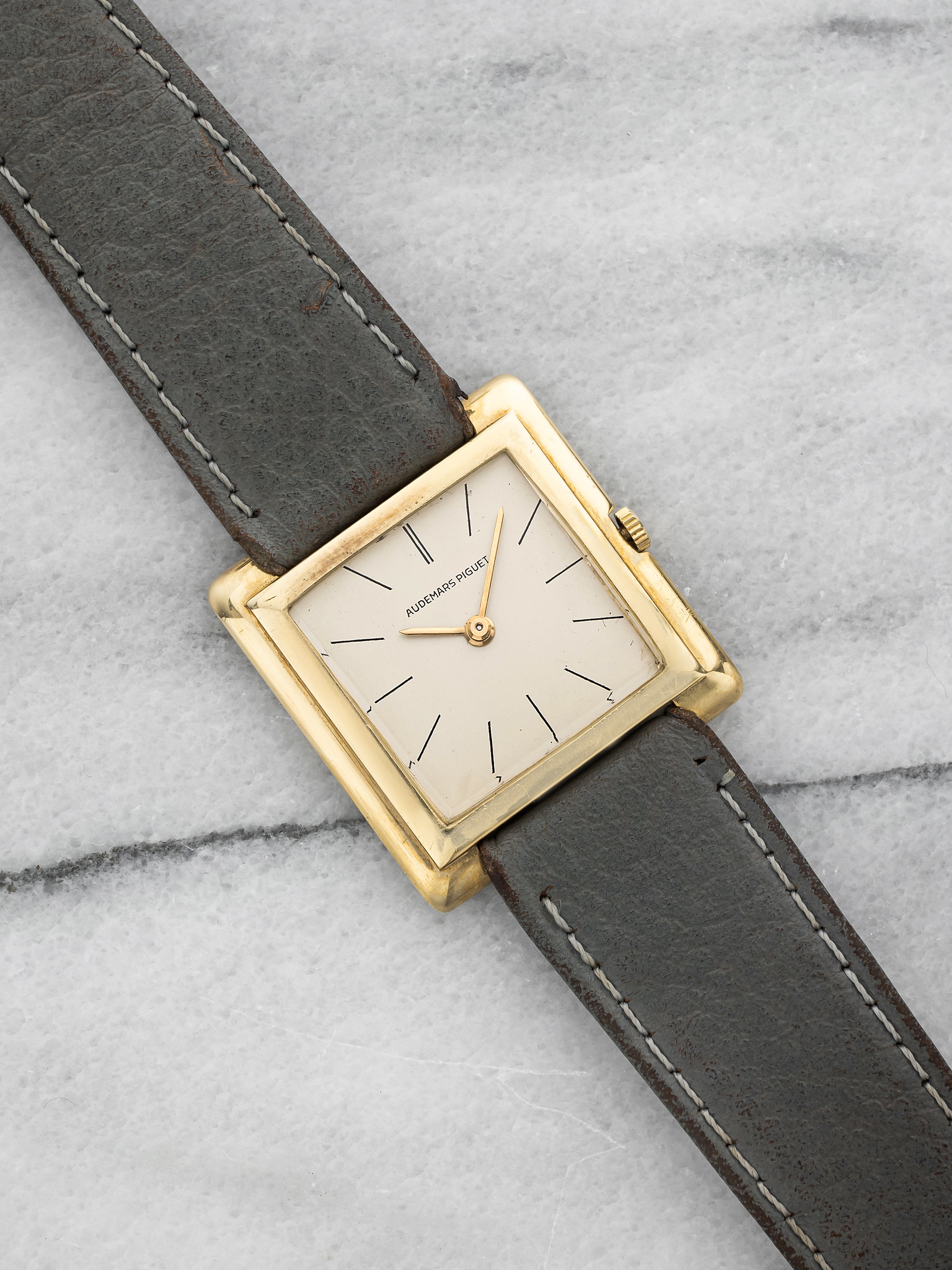 1951 Audemars Piguet Rectangular – 18K Yellow Gold, Cream Patina Dial