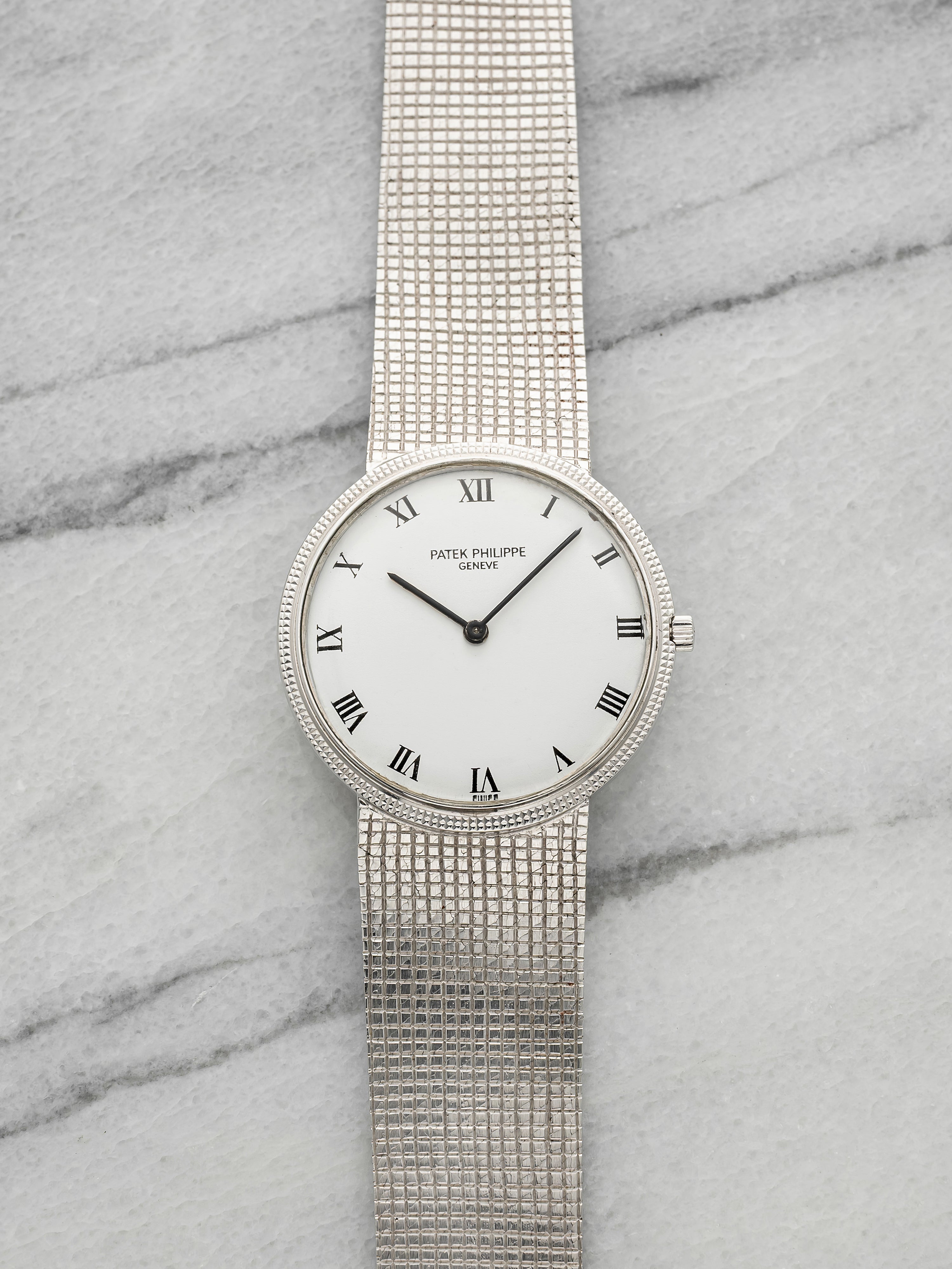 Vintage 1970 Patek Philippe Calatrava 3520 18K WG White Roman Dial Manual 33mm