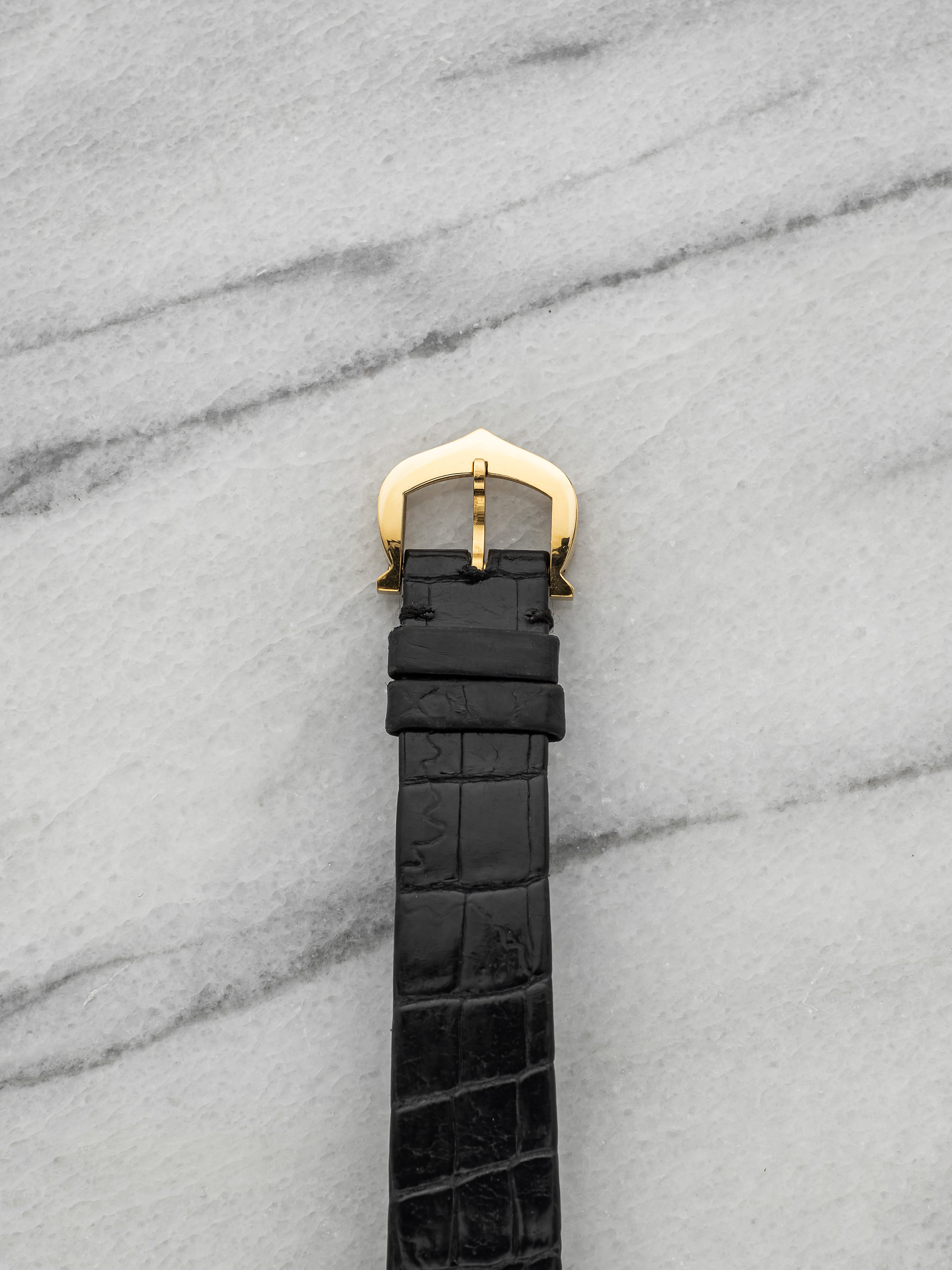 Vintage 1970s Lady Cartier Tank Louis 78086 18K YG White Roman Dial Manual 23mm