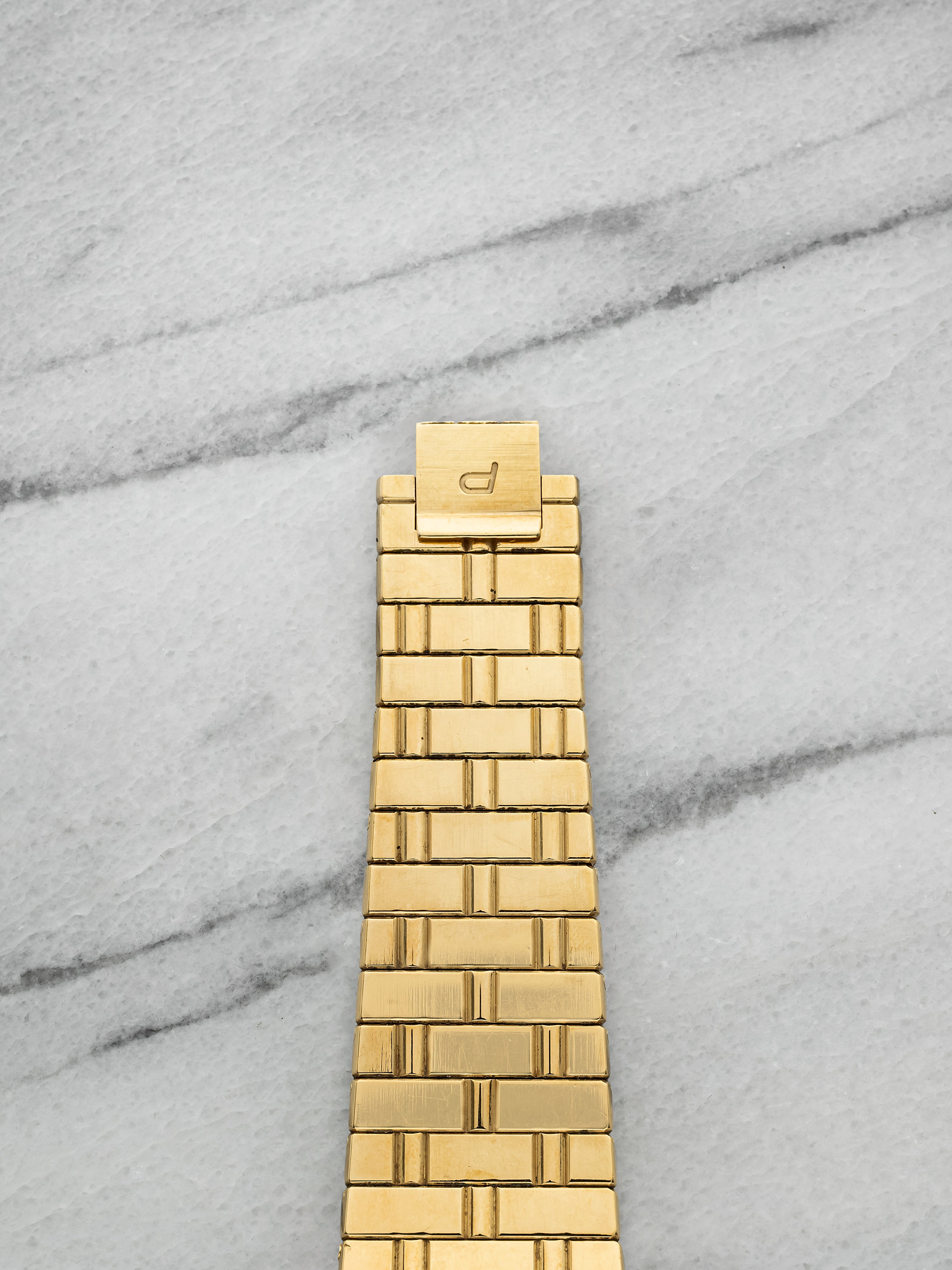 Piaget Polo 7131 – Rare 18K YG Bracelet, Onyx Diamond Dial