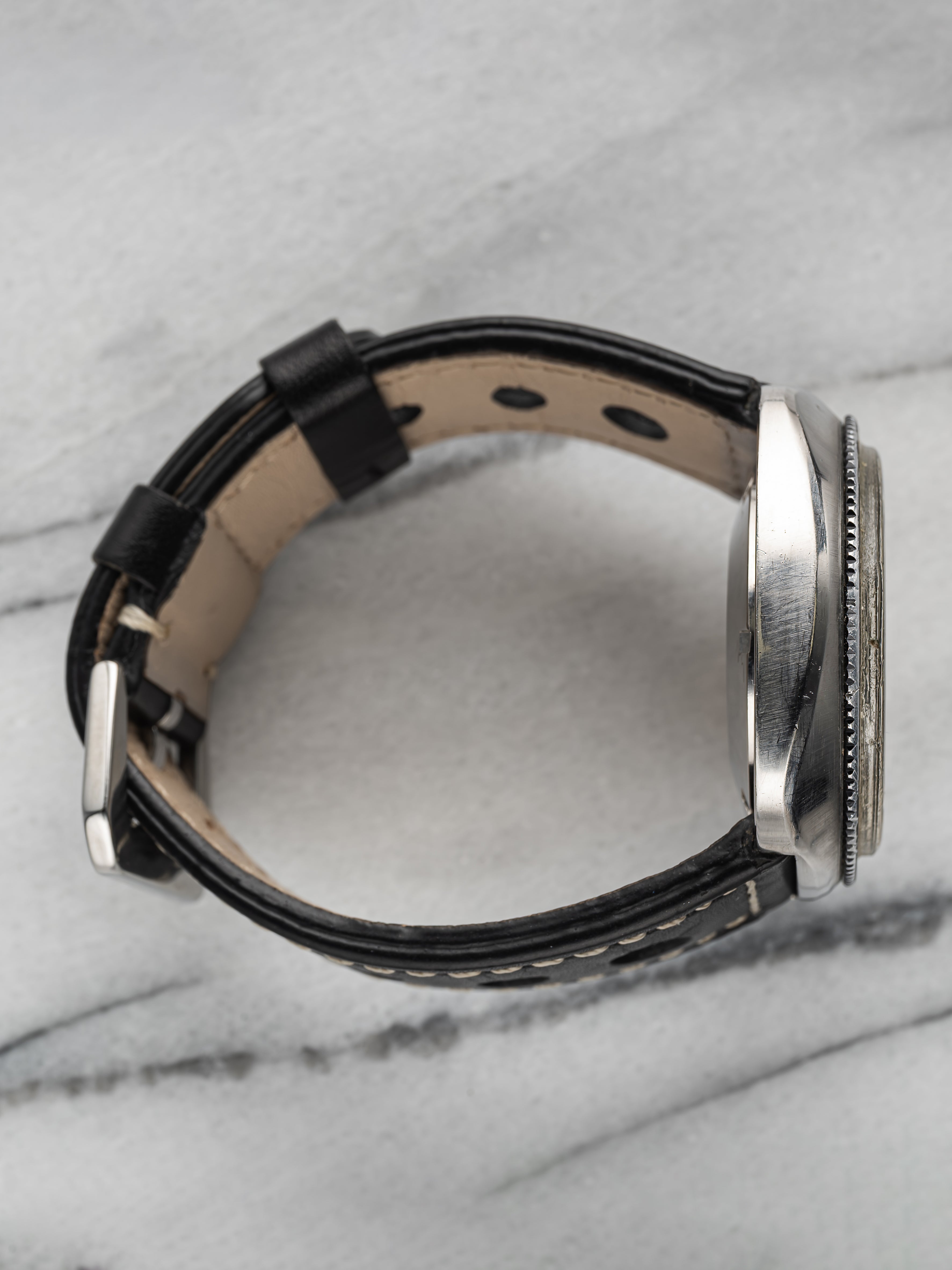 Helvetia Diver - Orange Diver