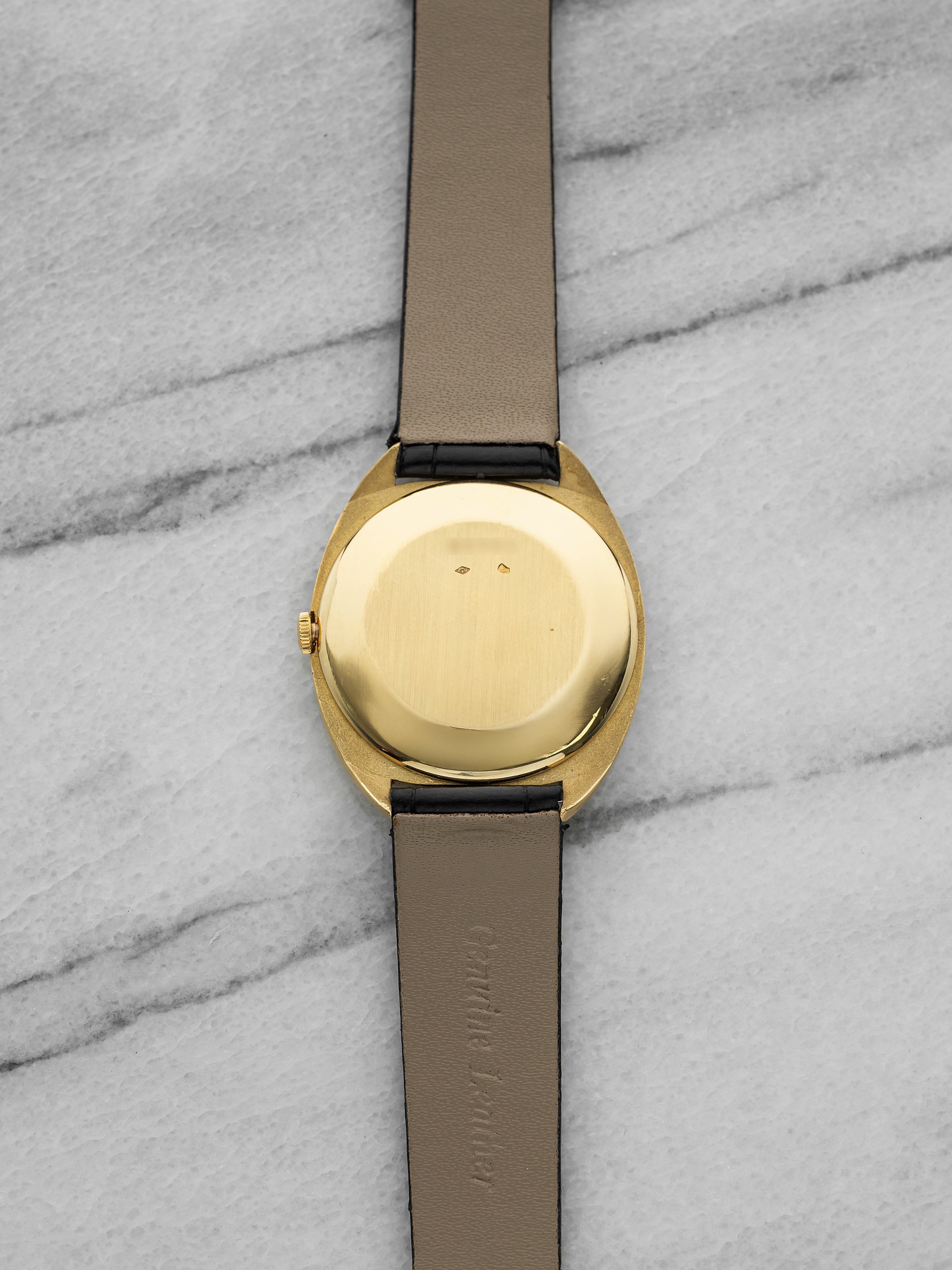 Audemars Piguet 18K Yellow Gold Cushion Dress – White Dial