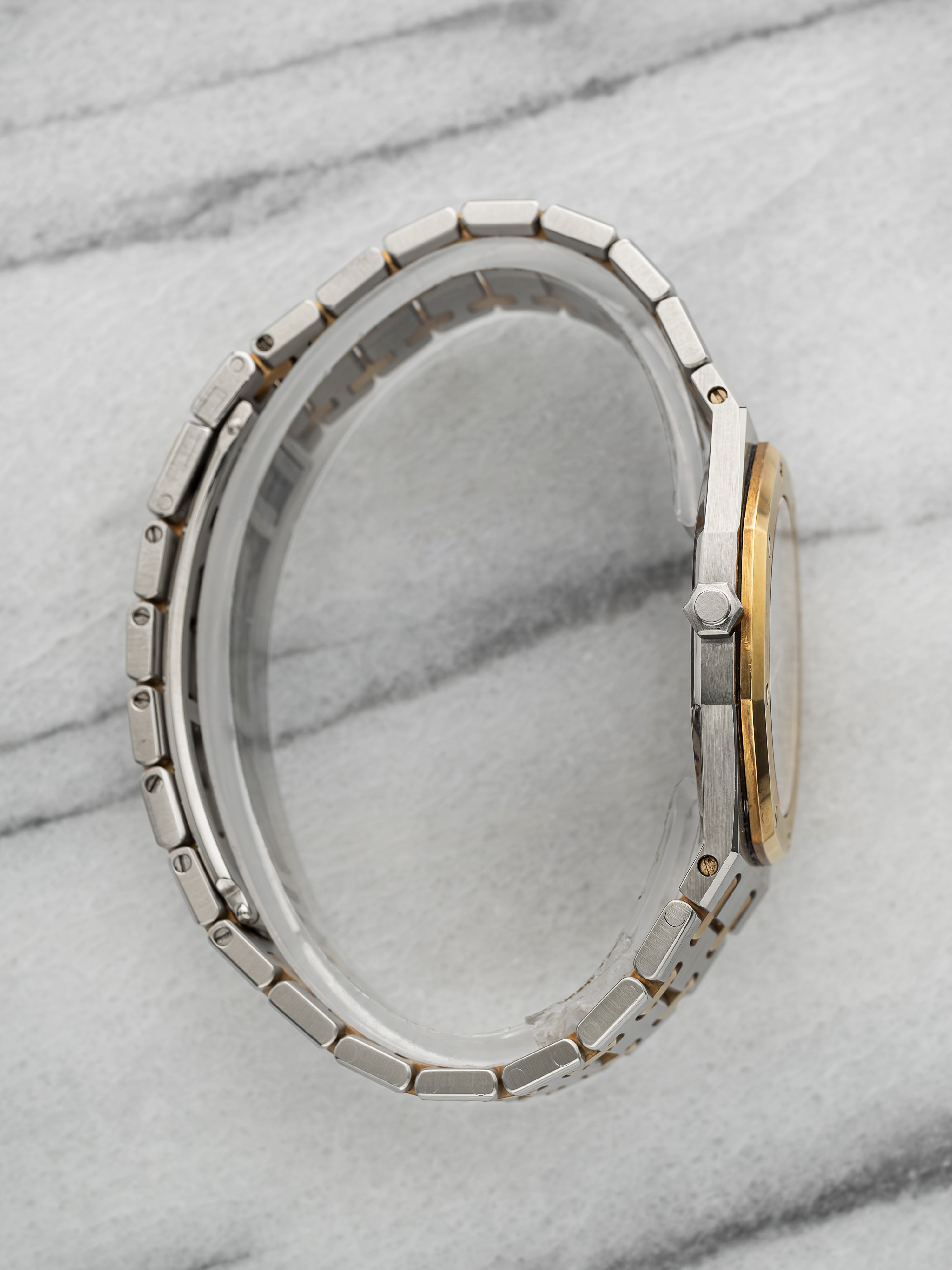 Audemars Piguet Royal Oak 56303SA – Two-Tone Grey Diamond Dial