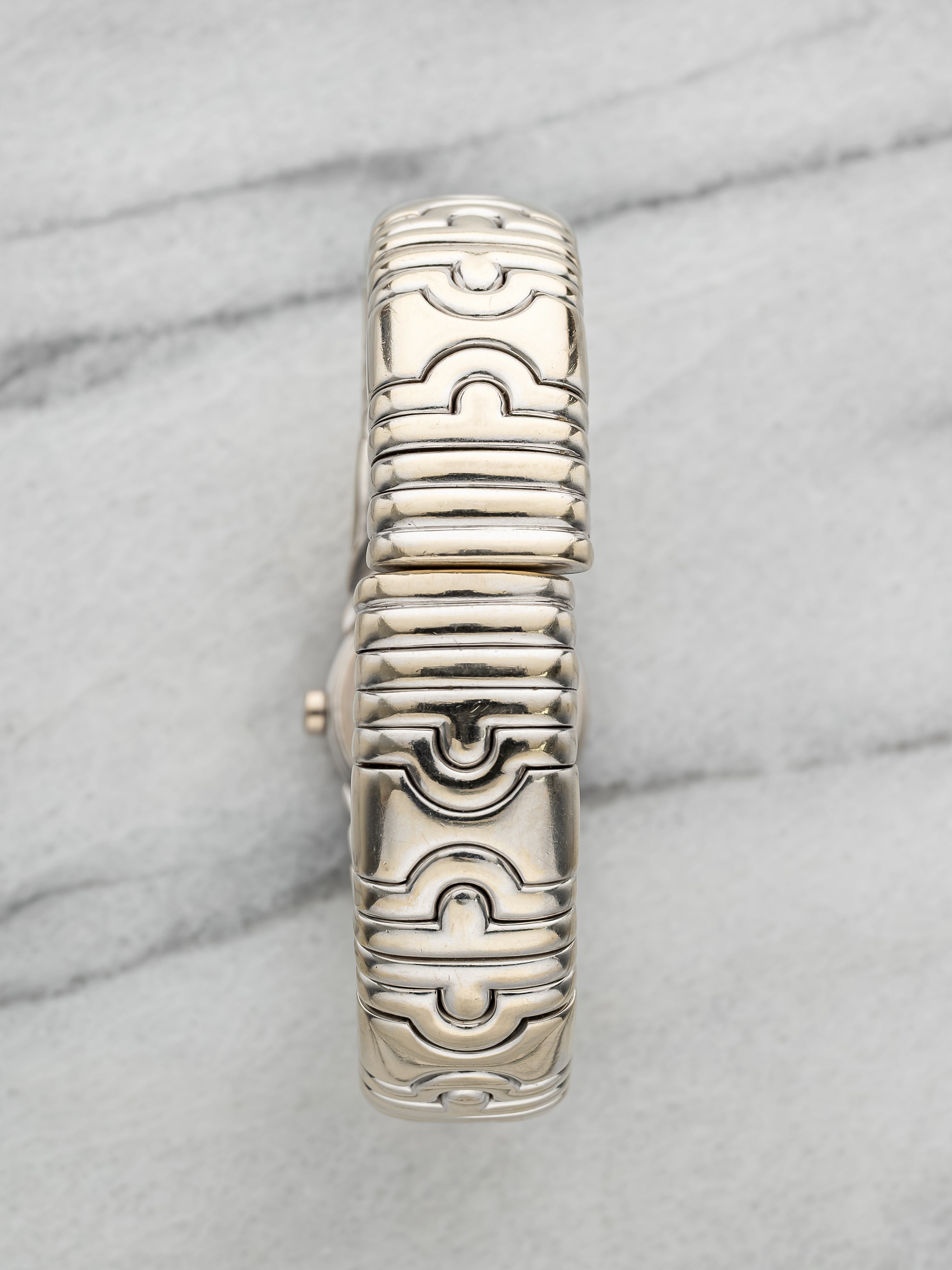 Bvlgari BJ01 – Integrated 18K White Gold Grey Ghost Dial