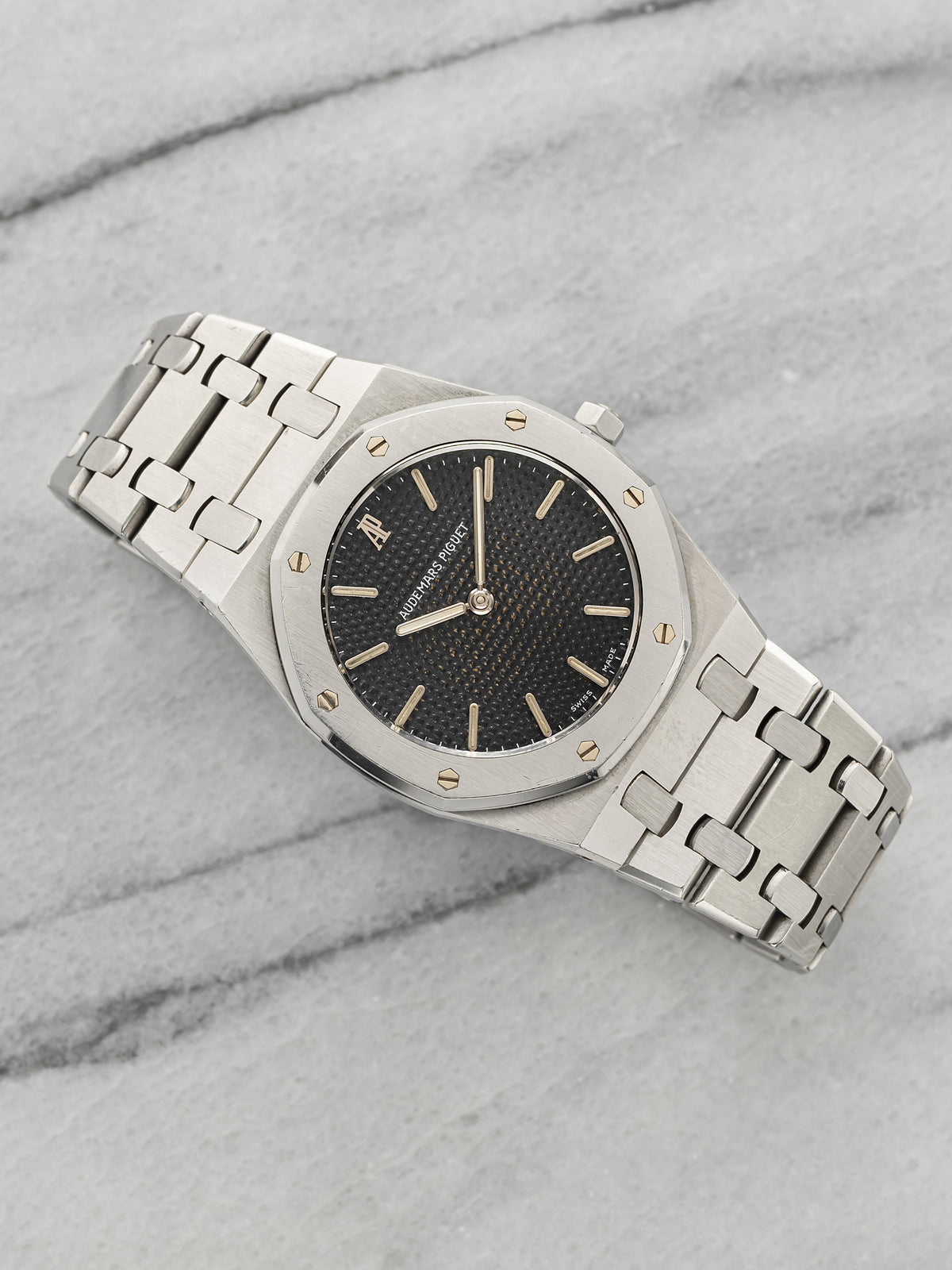 Vintage 1980s Audemars Piguet Royal Oak 56303ST Steel Black Dial Quartz 33mm