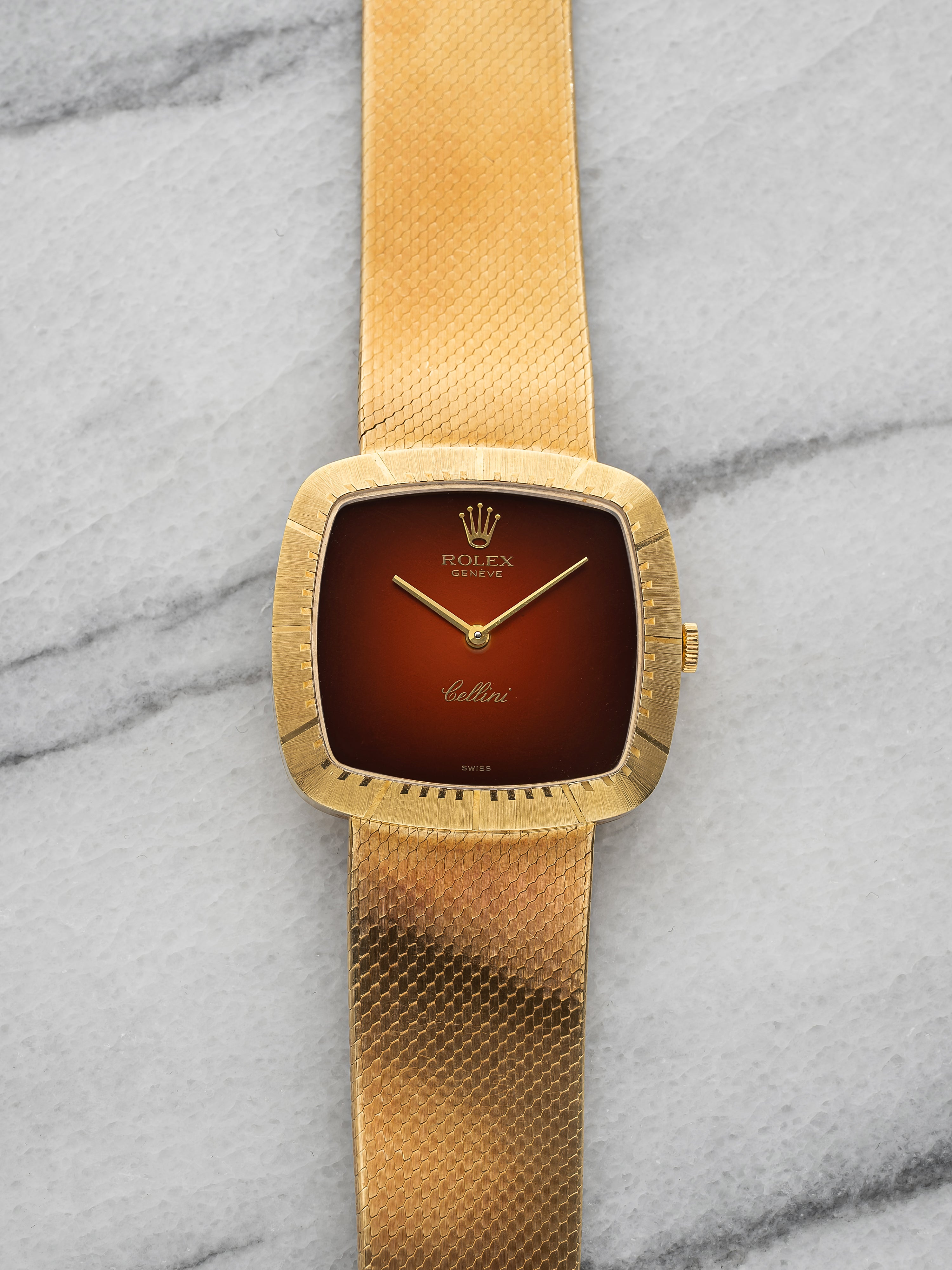 Rolex Cellini 4084 - Red Vignette.