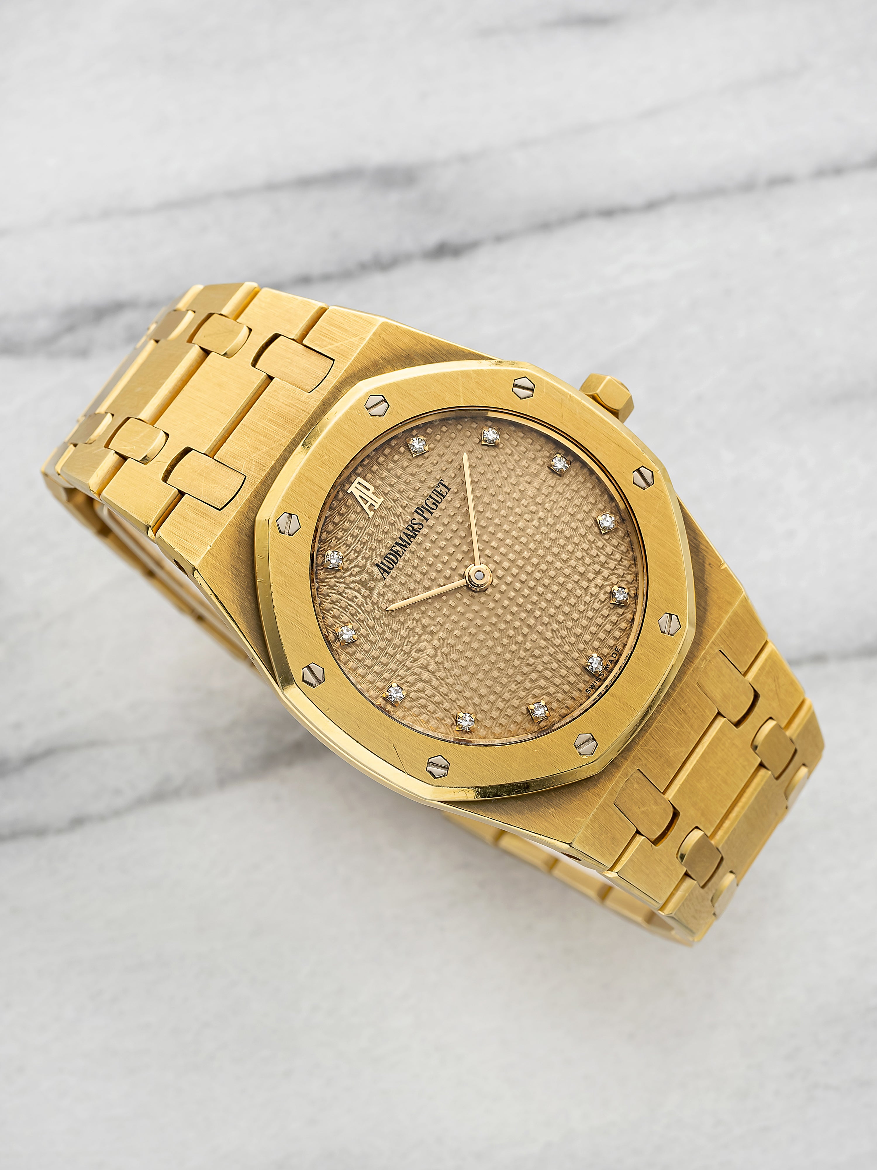 Audemars Piguet Royal Oak 56175BA - 18K Yellow Gold, Champagne Dial