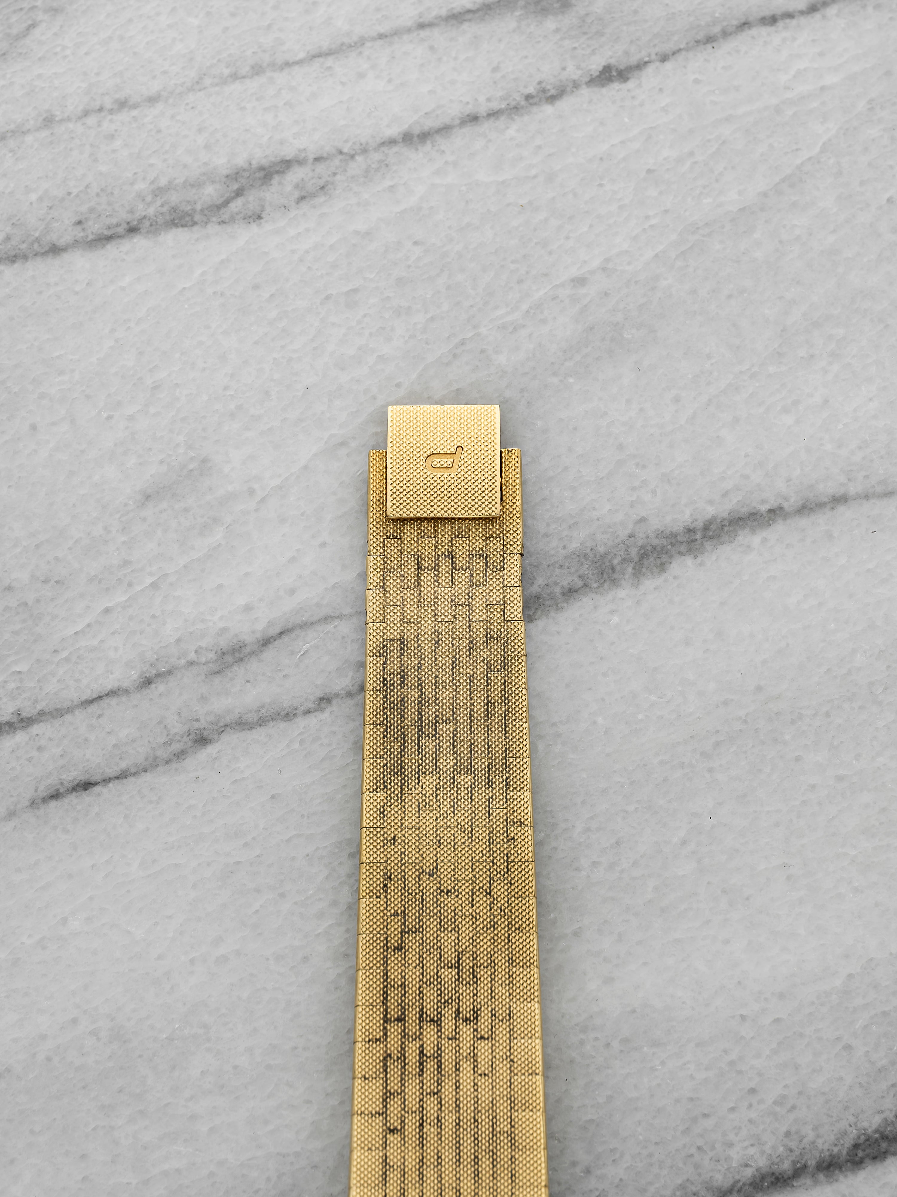 Piaget Protocole 91541 C8 - 18K Yellow Gold, Onyx and Diamond Dial
