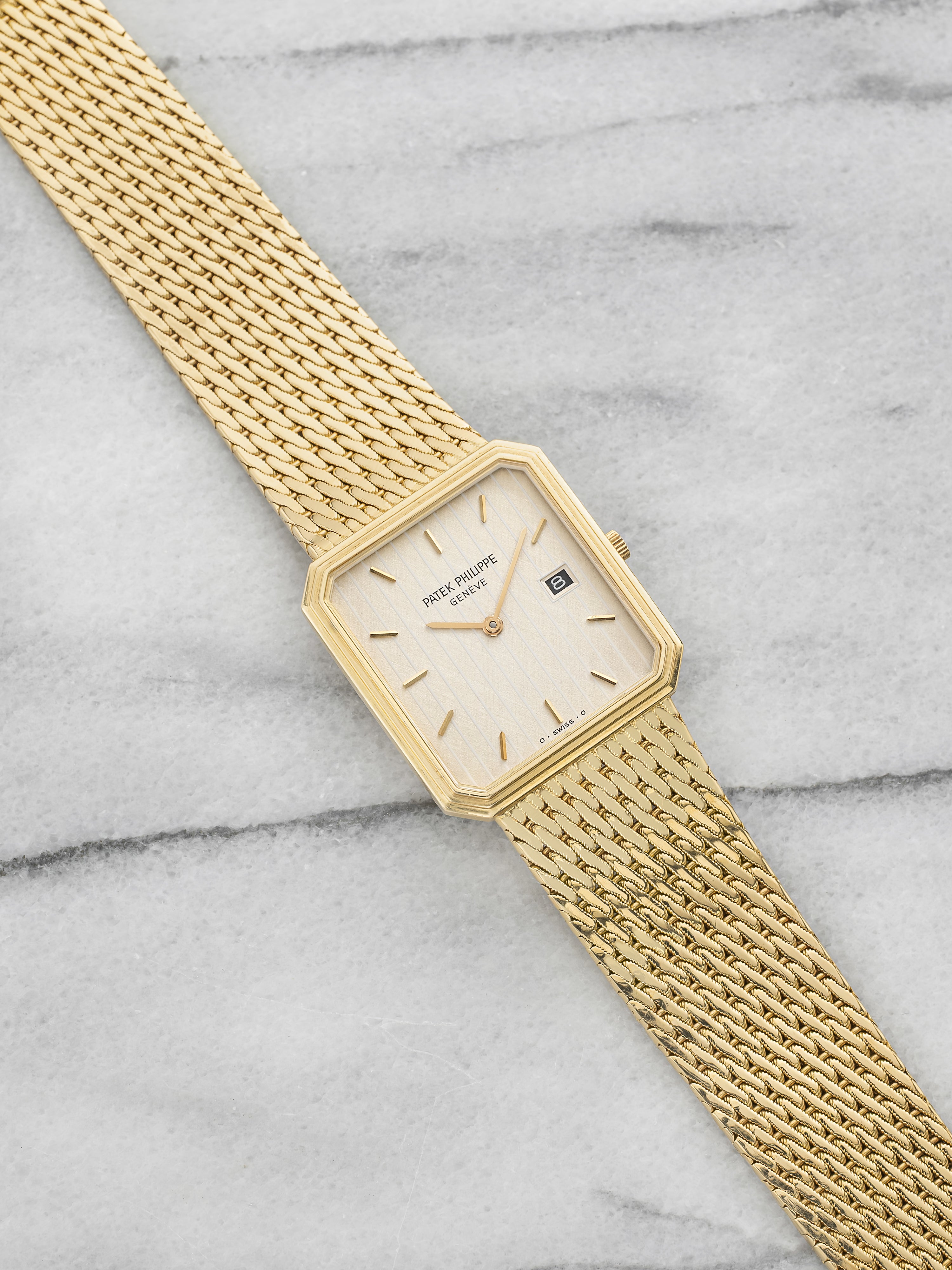 Vintage 1980s Patek Philippe Classique 3773 18K YG Linen Dial Quartz 26mm