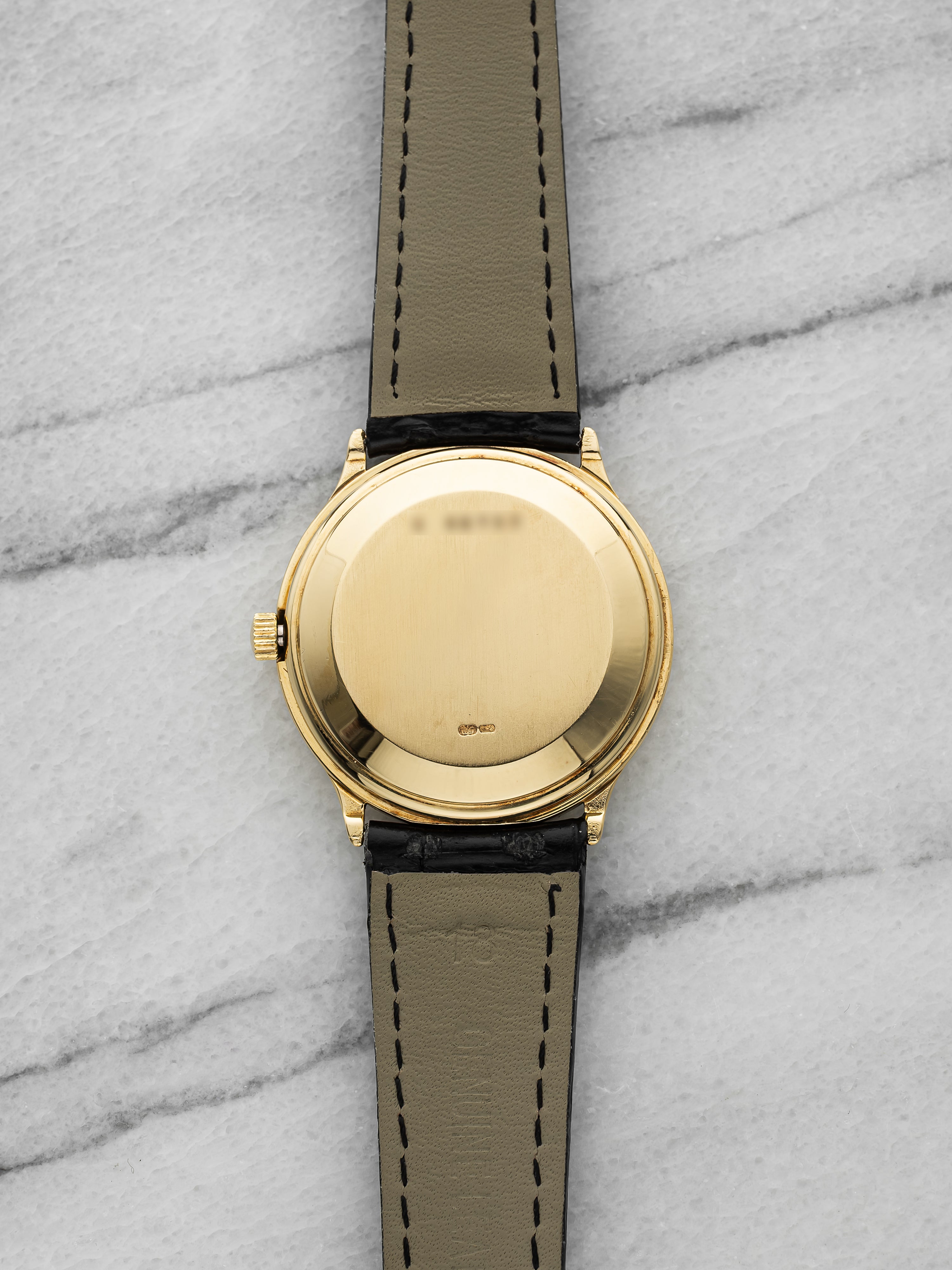 Audemars Piguet 25589BA - 18k Yellow Gold Stepped Bezel