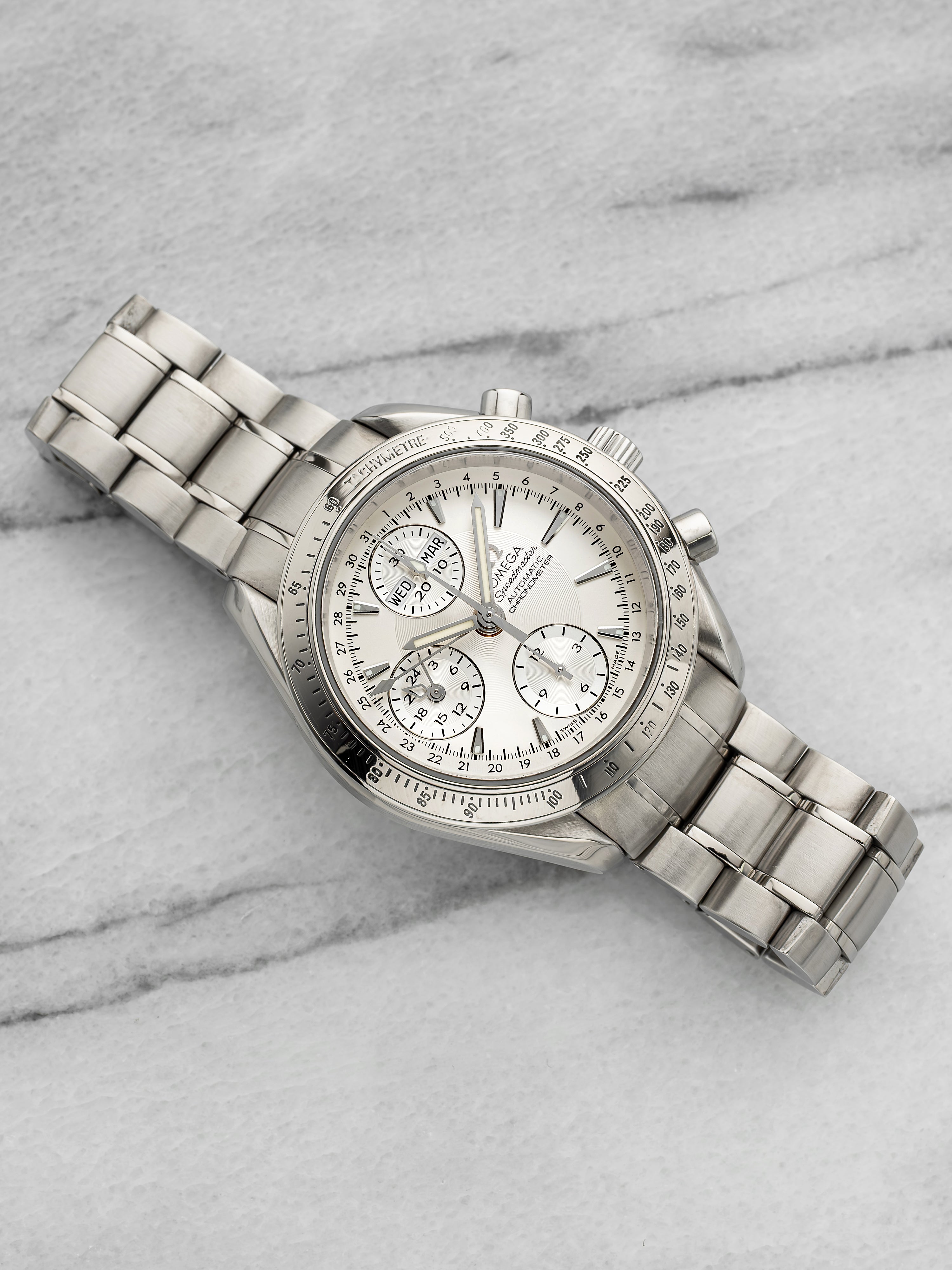 2006 Omega Speedmaster Reduced Triple Calendar 3221.30.00 Steel Silver 40 mm