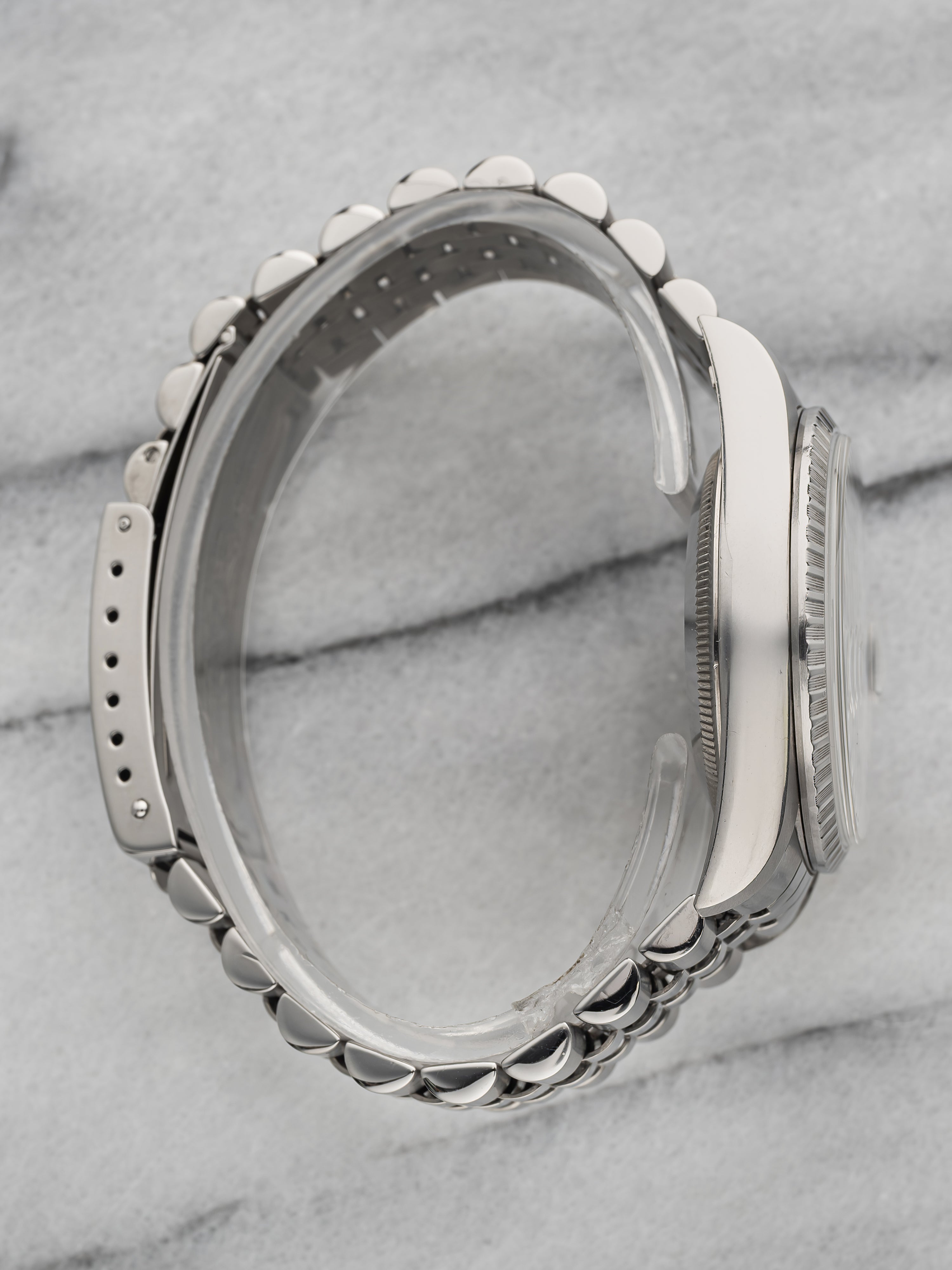 Rolex Datejust 16220 - Grey Tapestry