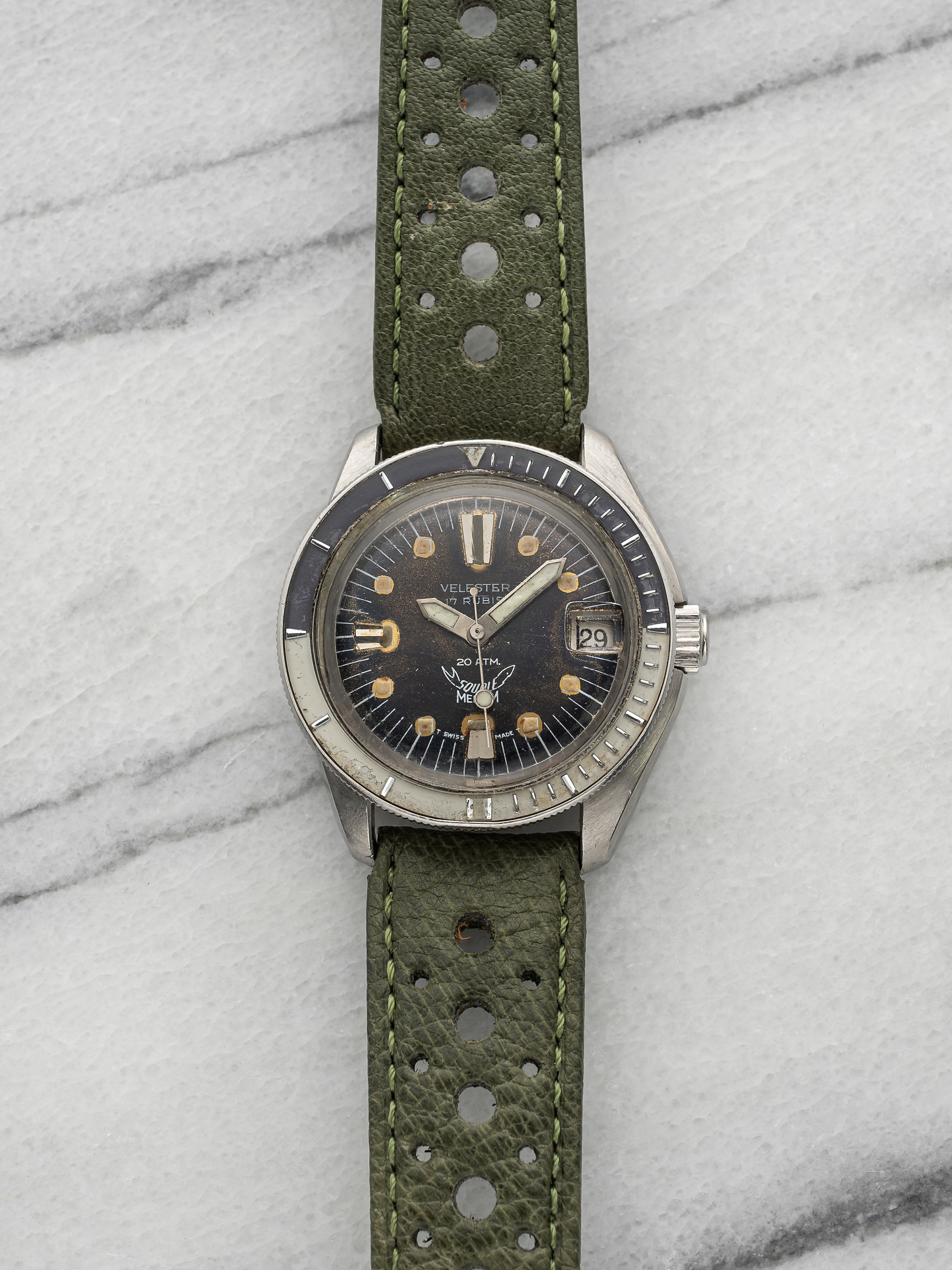 Vintage 1960s Velester Squire Diver Stainless Steel Black Dial Auto 36mm