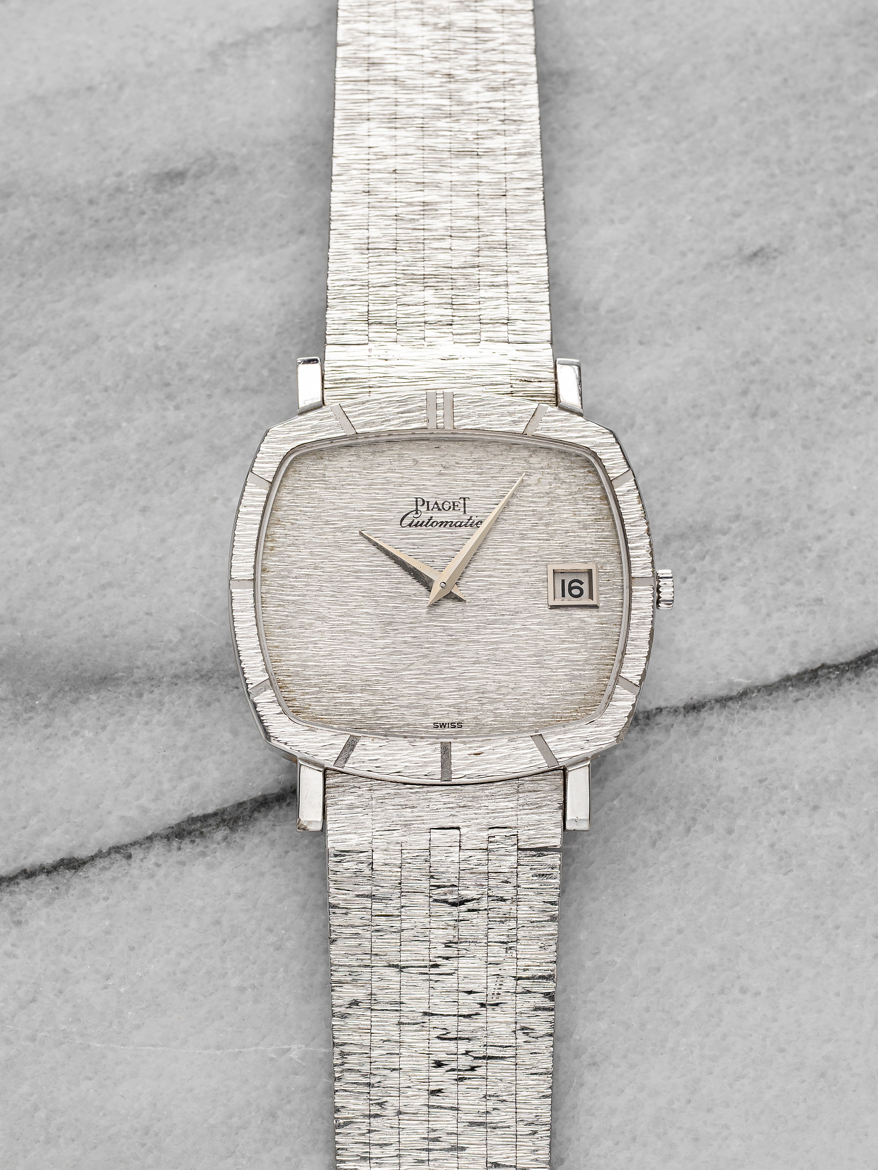 Piaget 13721 - Brushed Silver Dial
