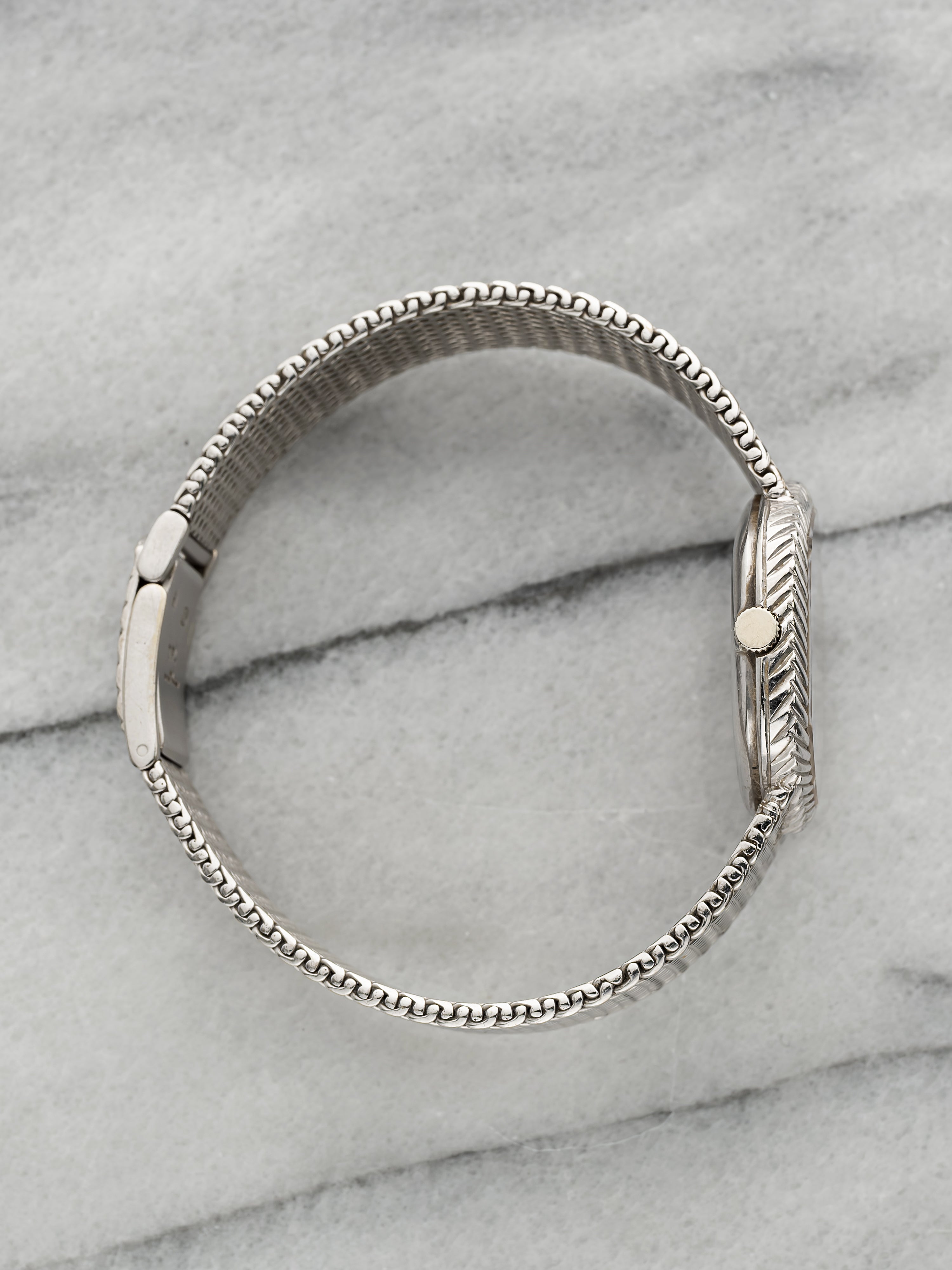 Audemars Piguet 929 - Intergrated White Gold, Lapis and Pavé Dial