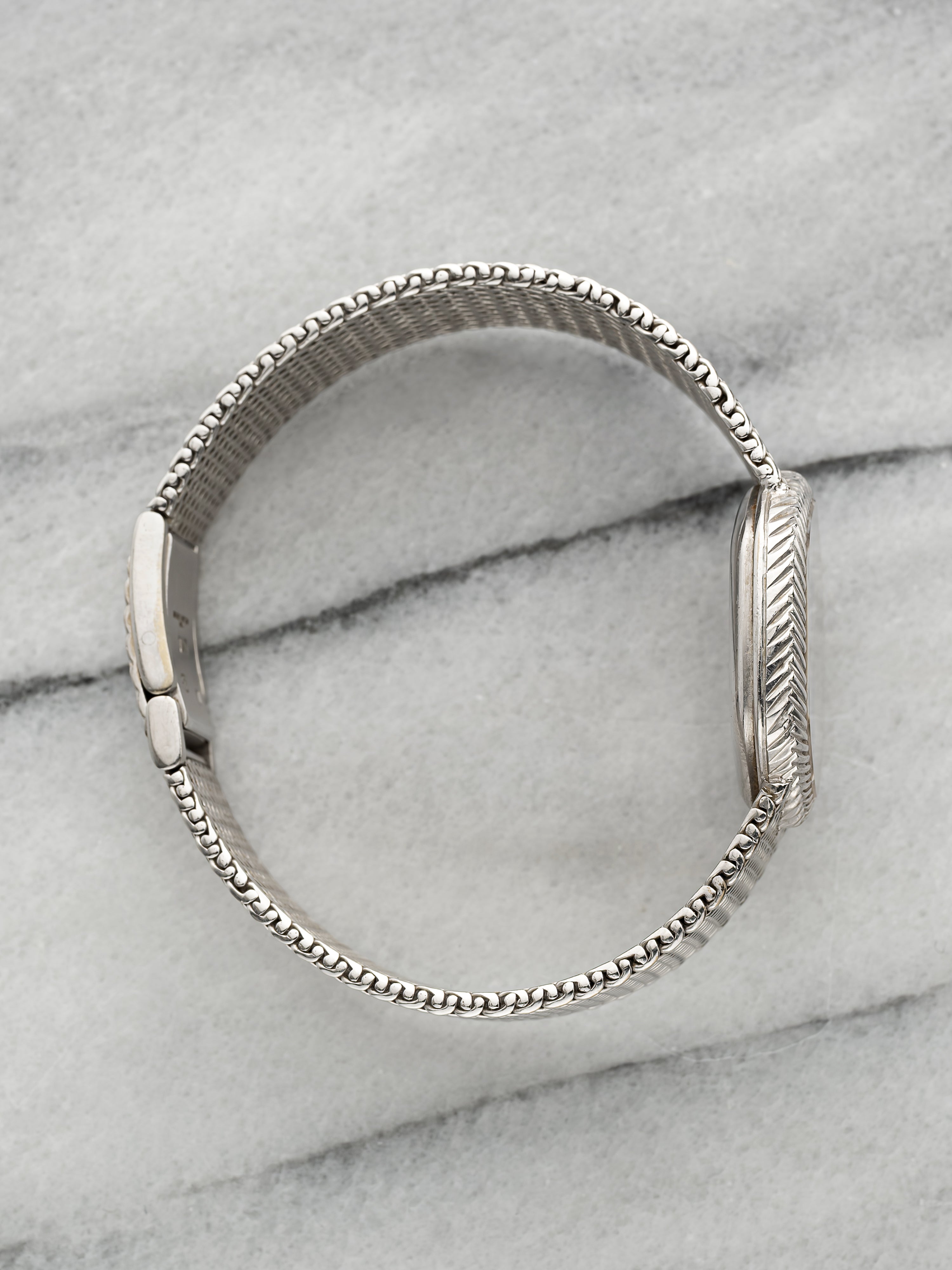 Audemars Piguet 929 - Intergrated White Gold, Lapis and Pavé Dial