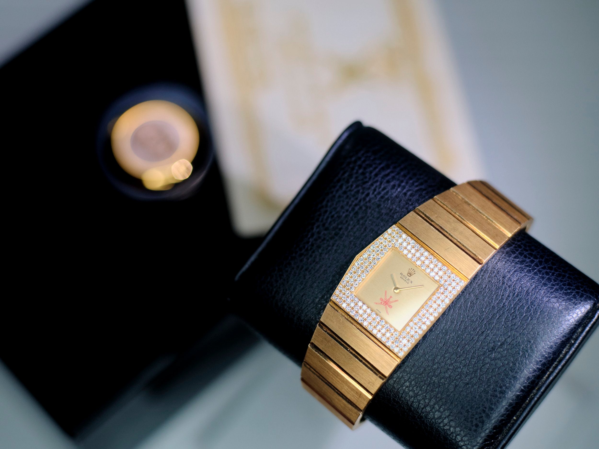 Rolex King Midas 4609 - 18k Yellow Gold & Diamond Bezel