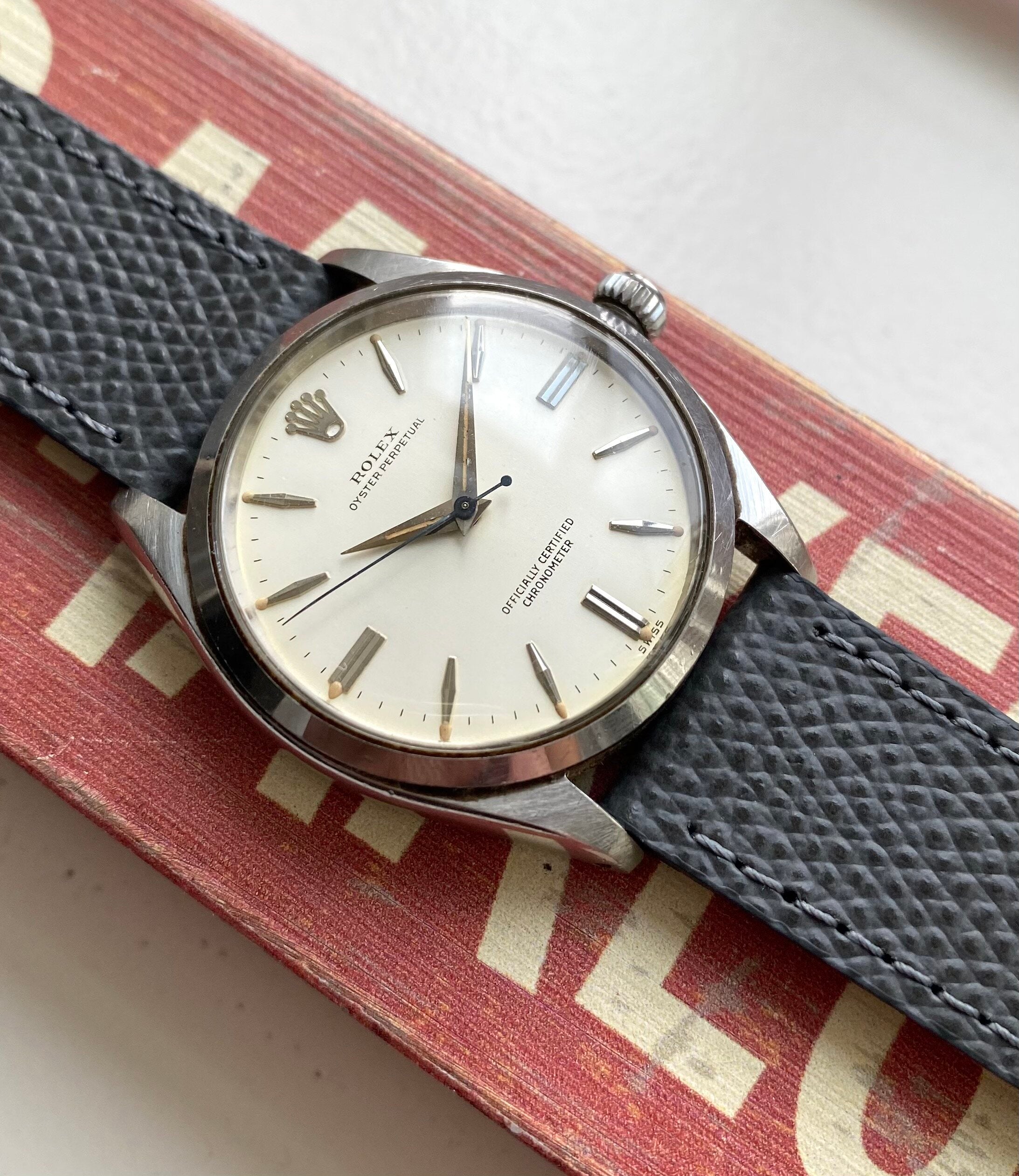 Rolex Oysterperpetual ref. 6564 — Matte White Dial