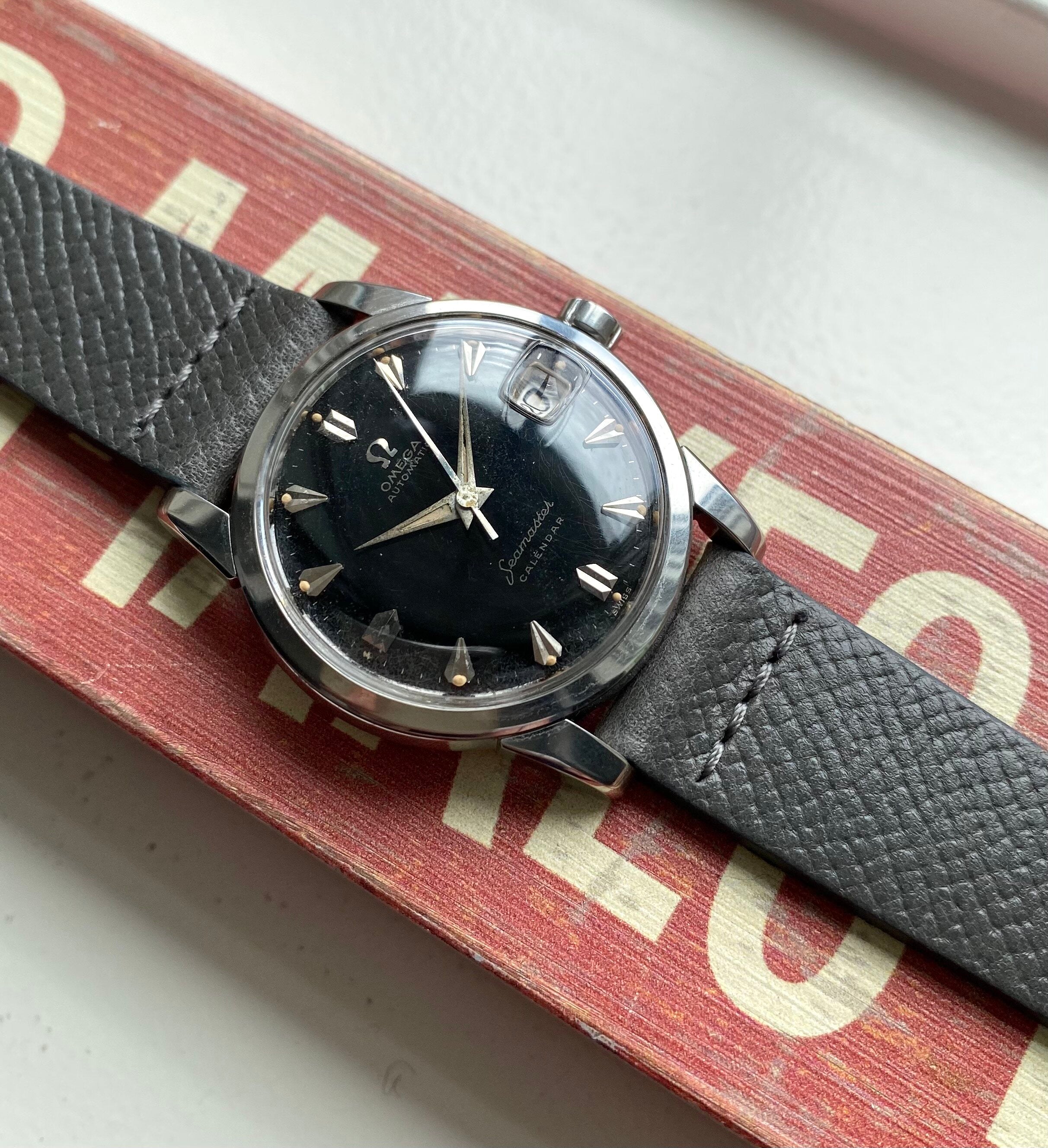 Omega Seamaster Calendar — Gloss Black Dial