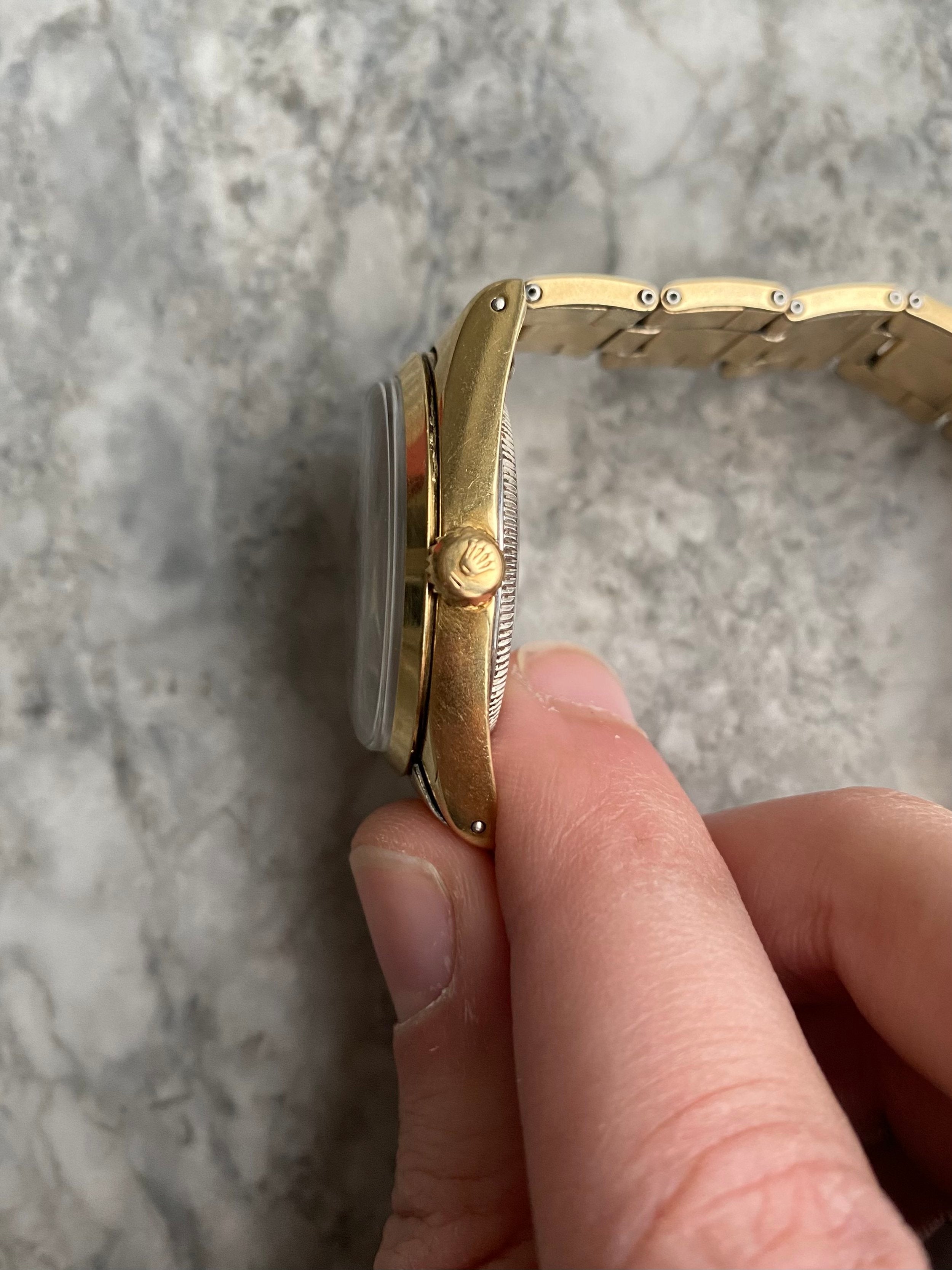 Rolex Air King 5520 - Gold Shell.
