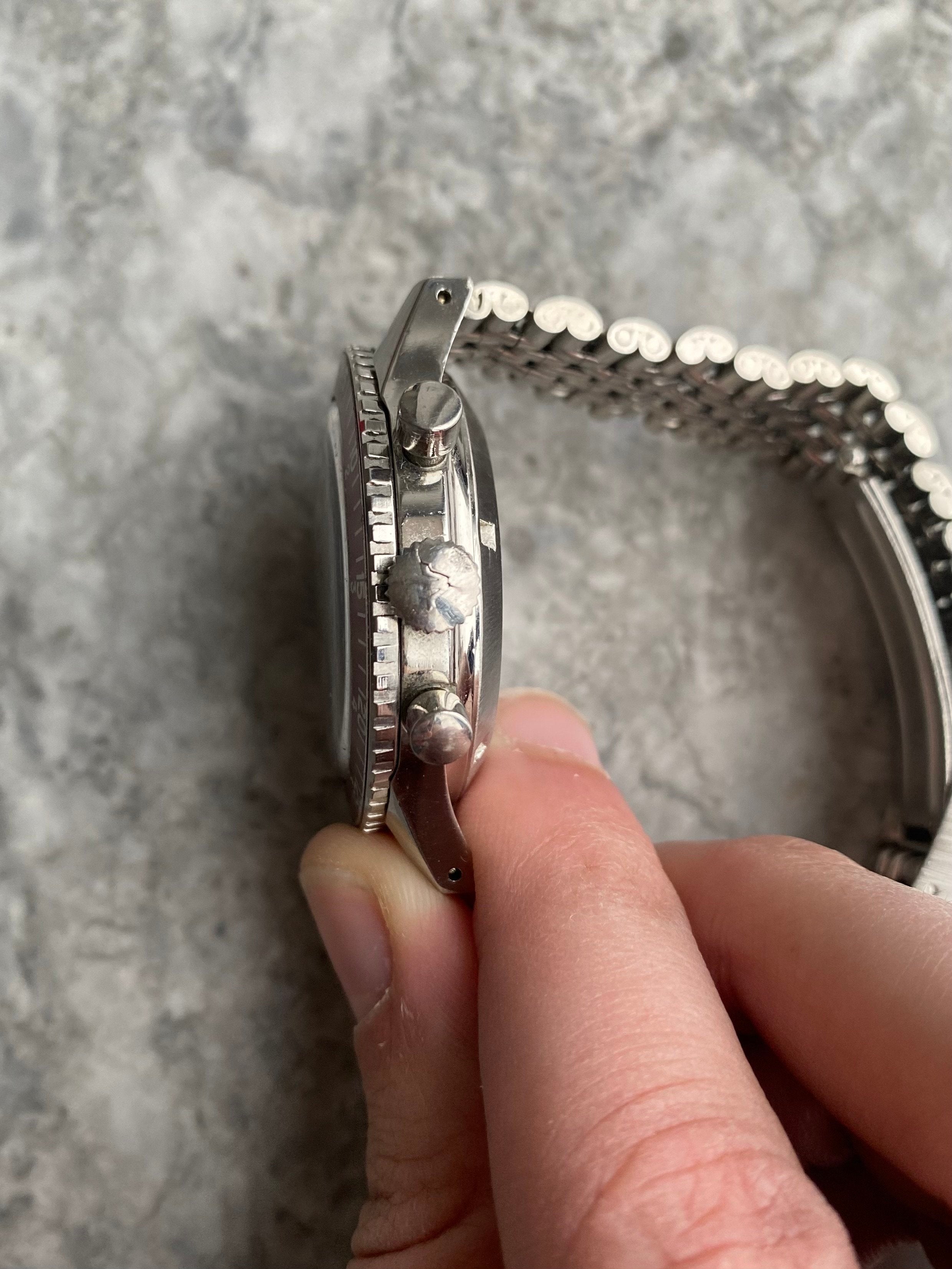 Wittnuaer Professional - Red